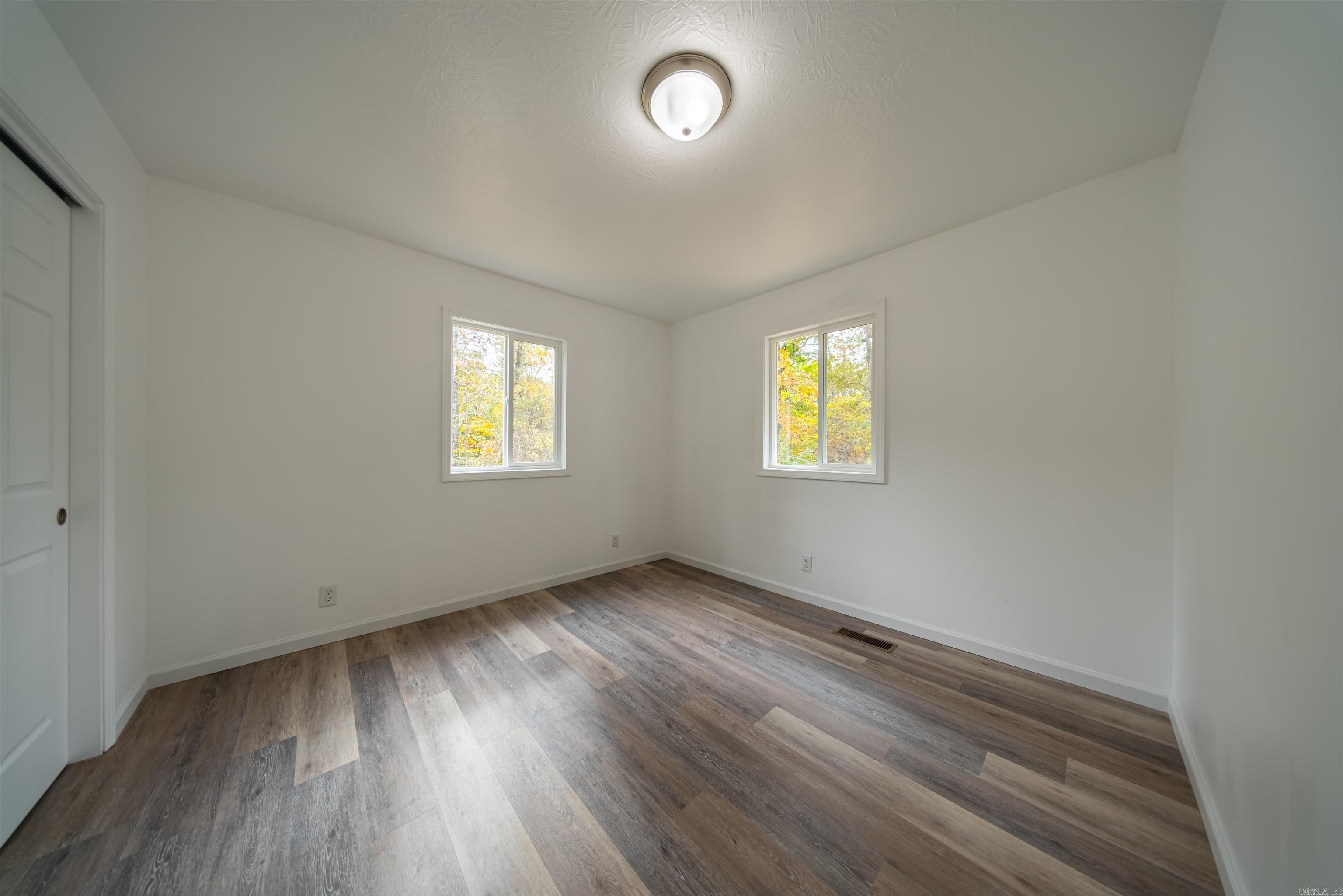 LAKE TERRACE ADDN - Residential