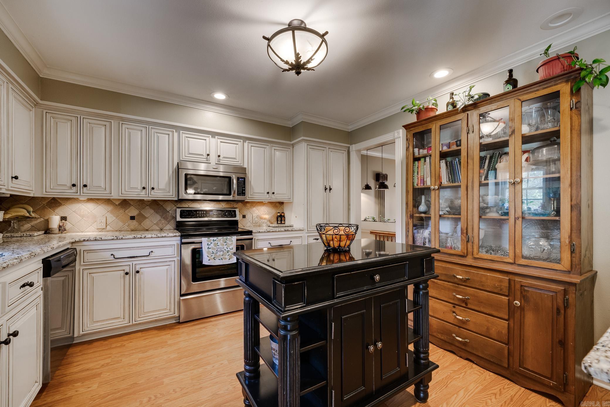 Rolling Hills - Residential