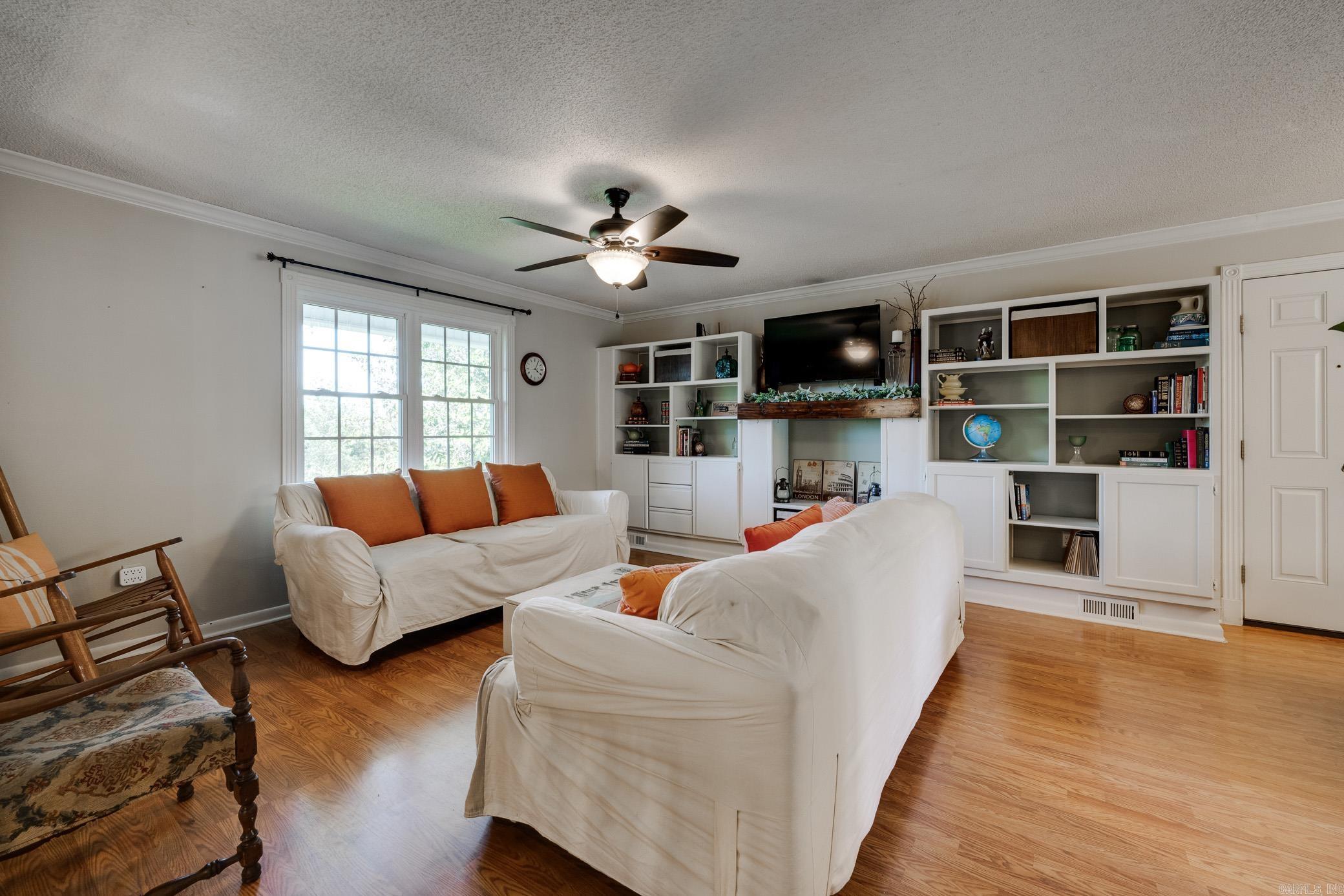 Rolling Hills - Residential