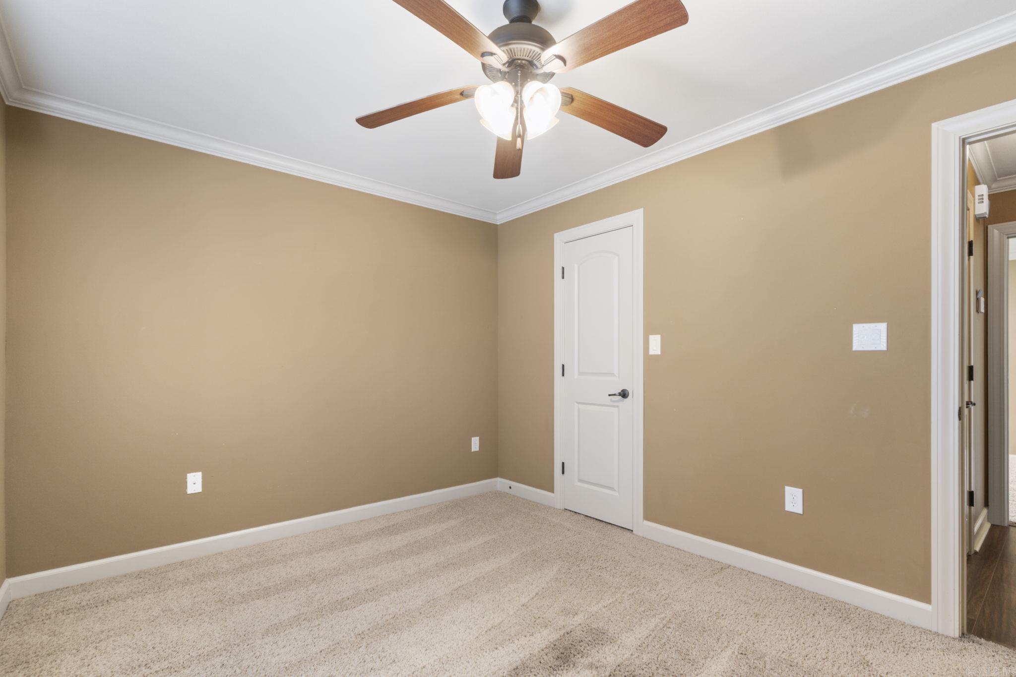 CRYSTALWOOD - Residential