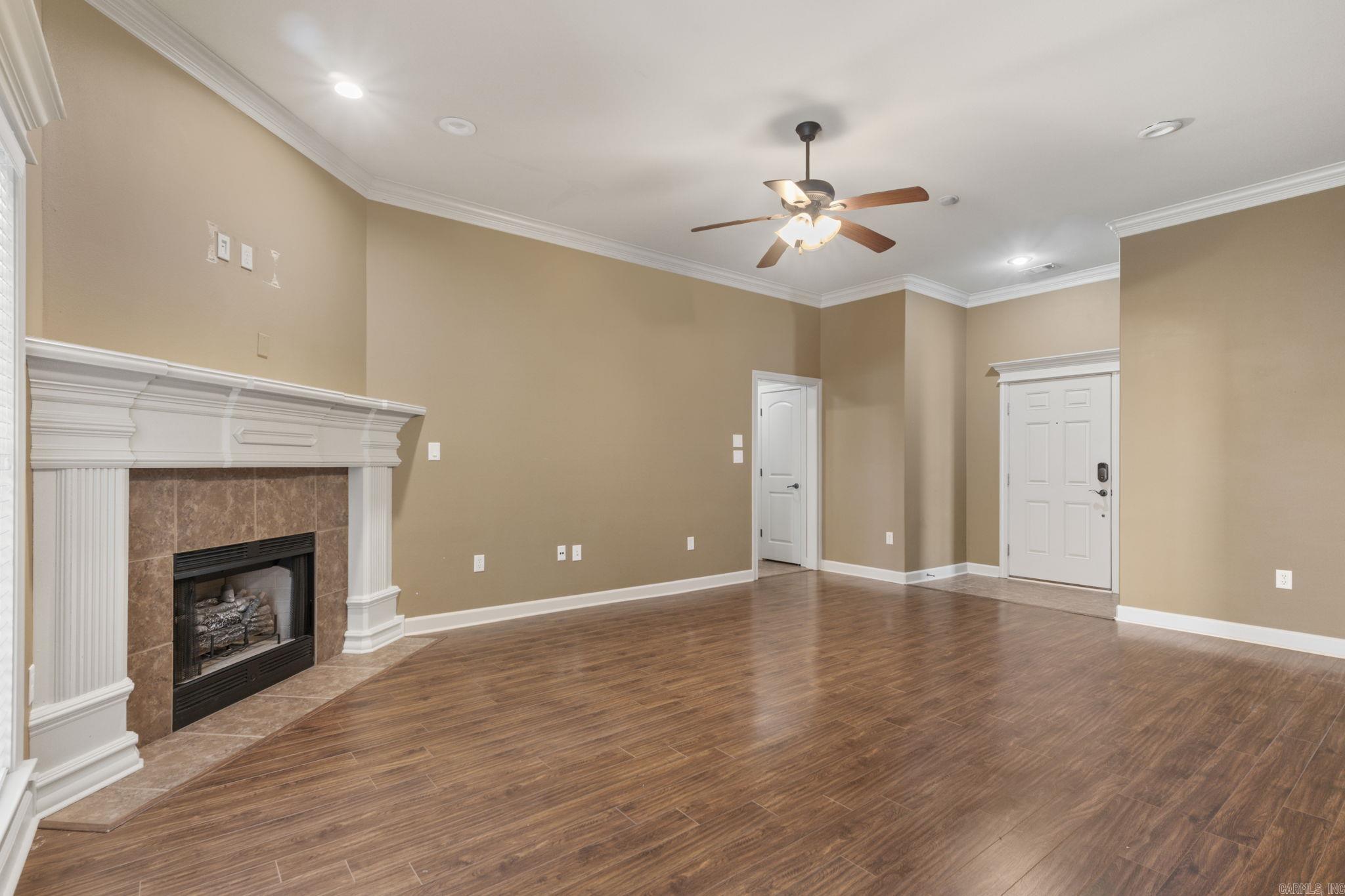 CRYSTALWOOD - Residential