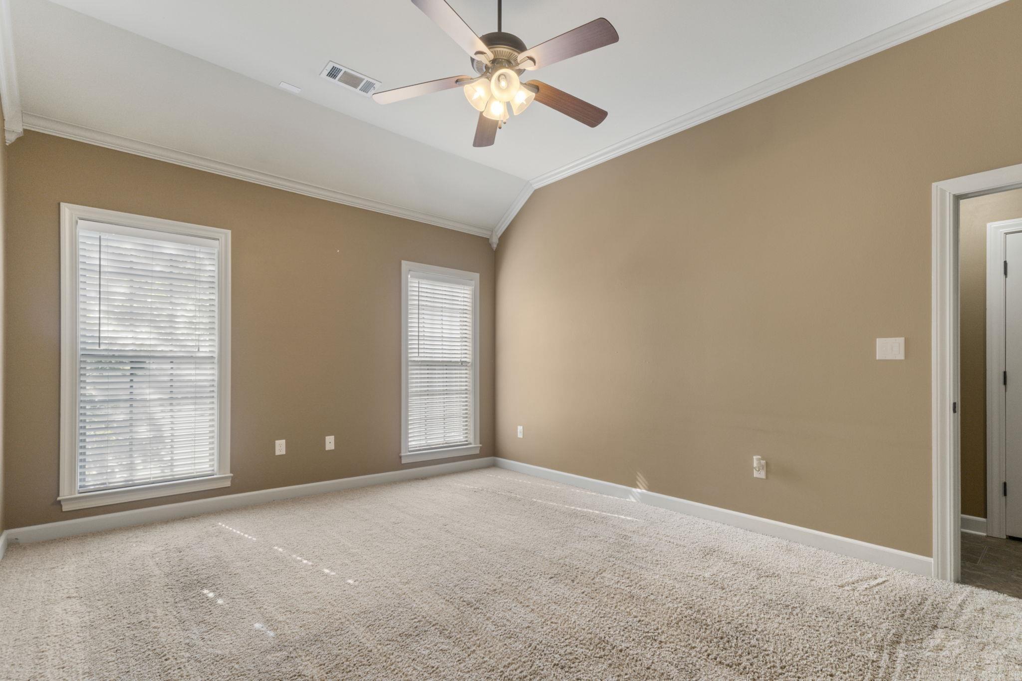 CRYSTALWOOD - Residential