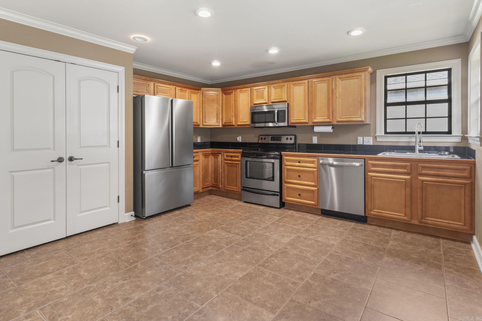 CRYSTALWOOD - Residential