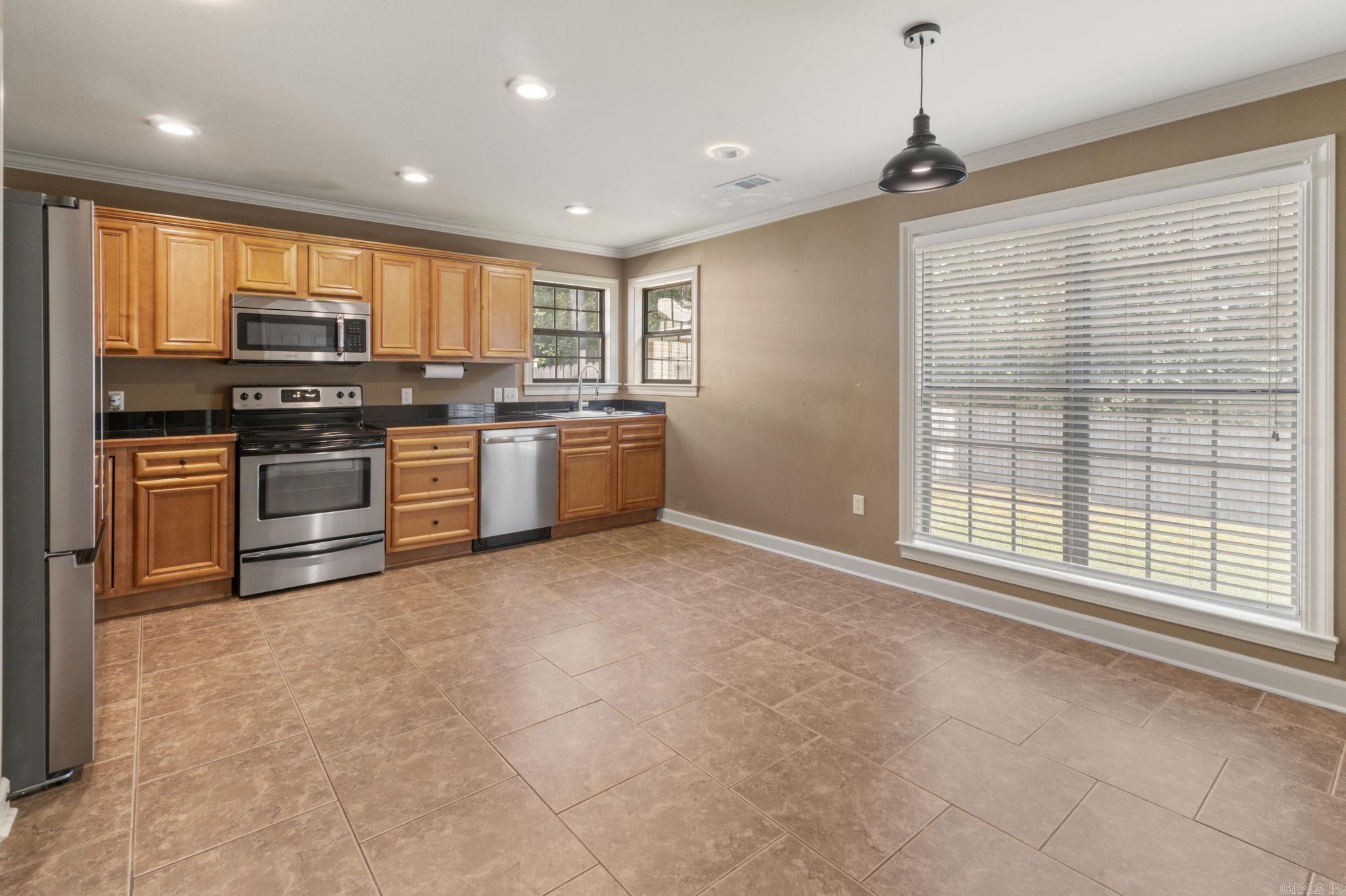 CRYSTALWOOD - Residential