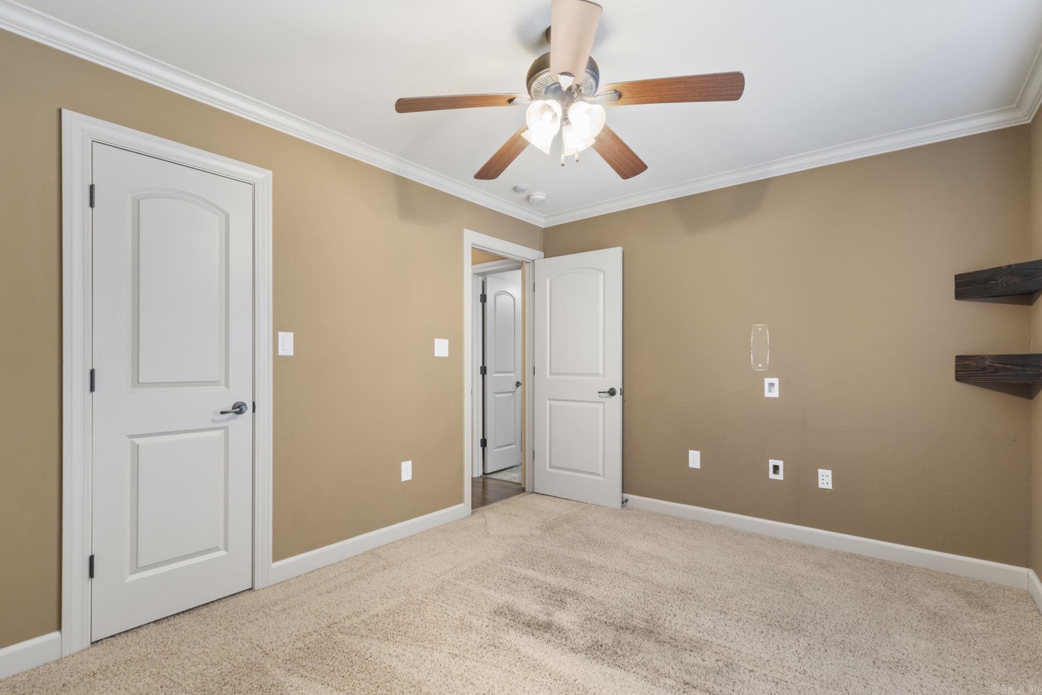 CRYSTALWOOD - Residential