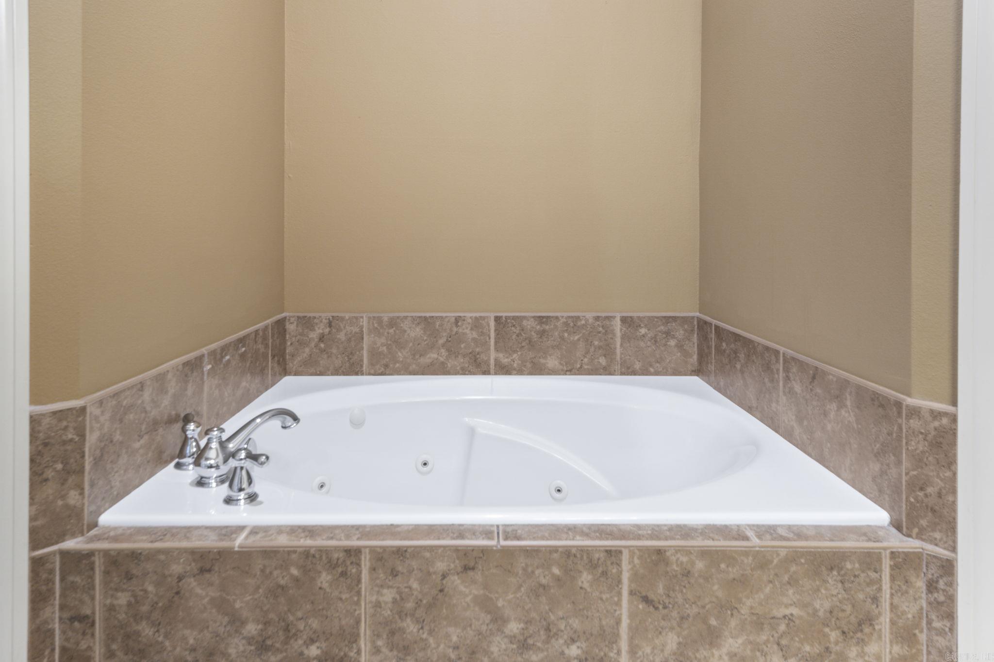 CRYSTALWOOD - Residential