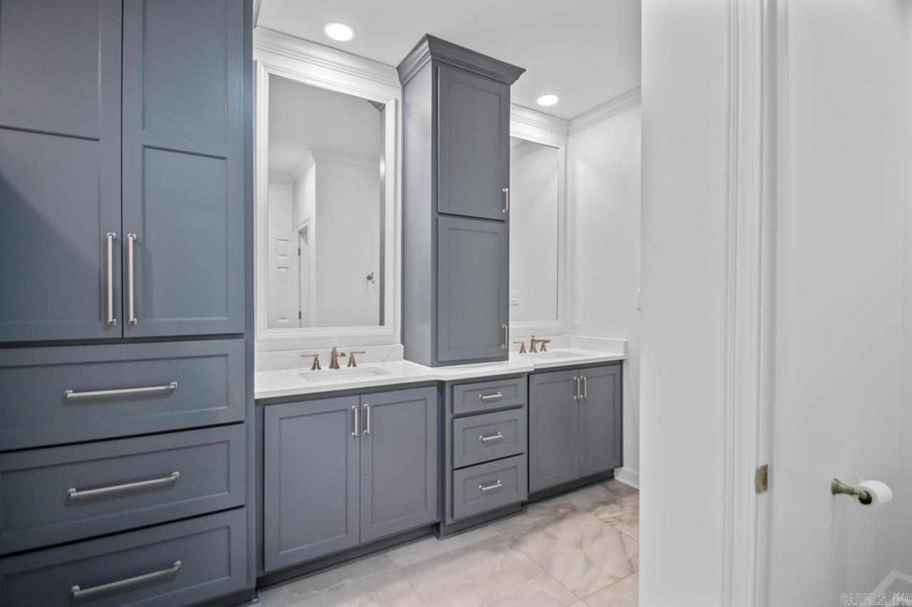 ST CHARLES ADDN - Residential