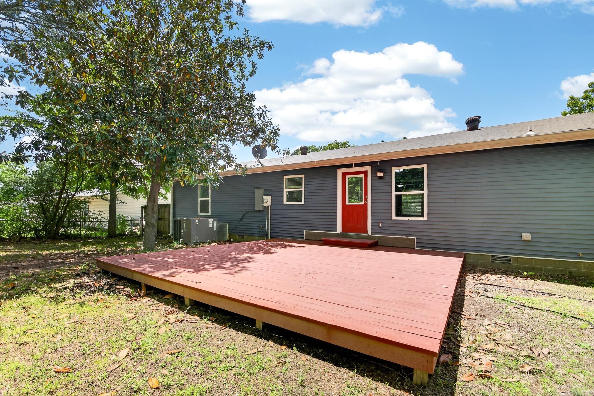 MEADOWLARK - Residential