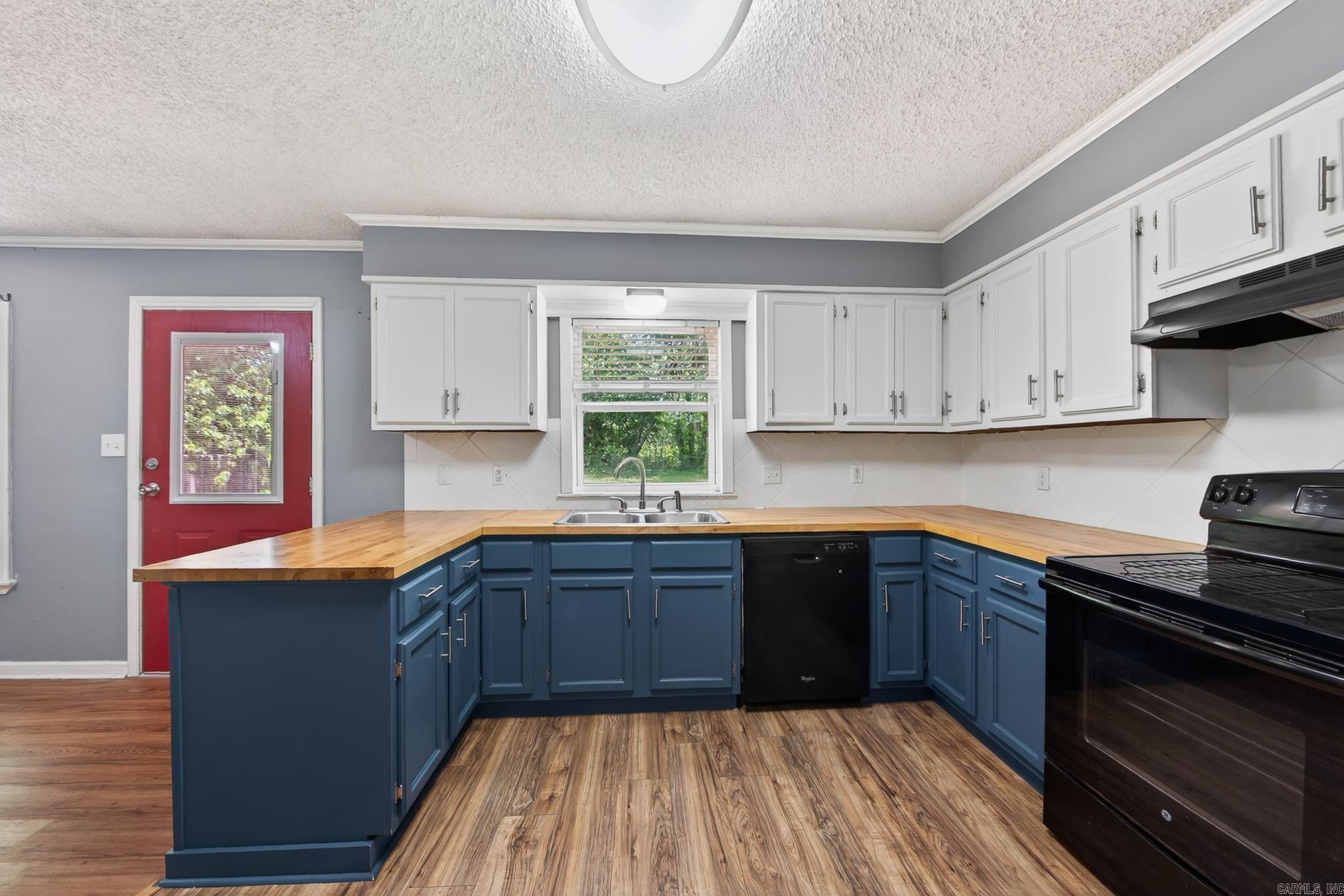 MEADOWLARK - Residential