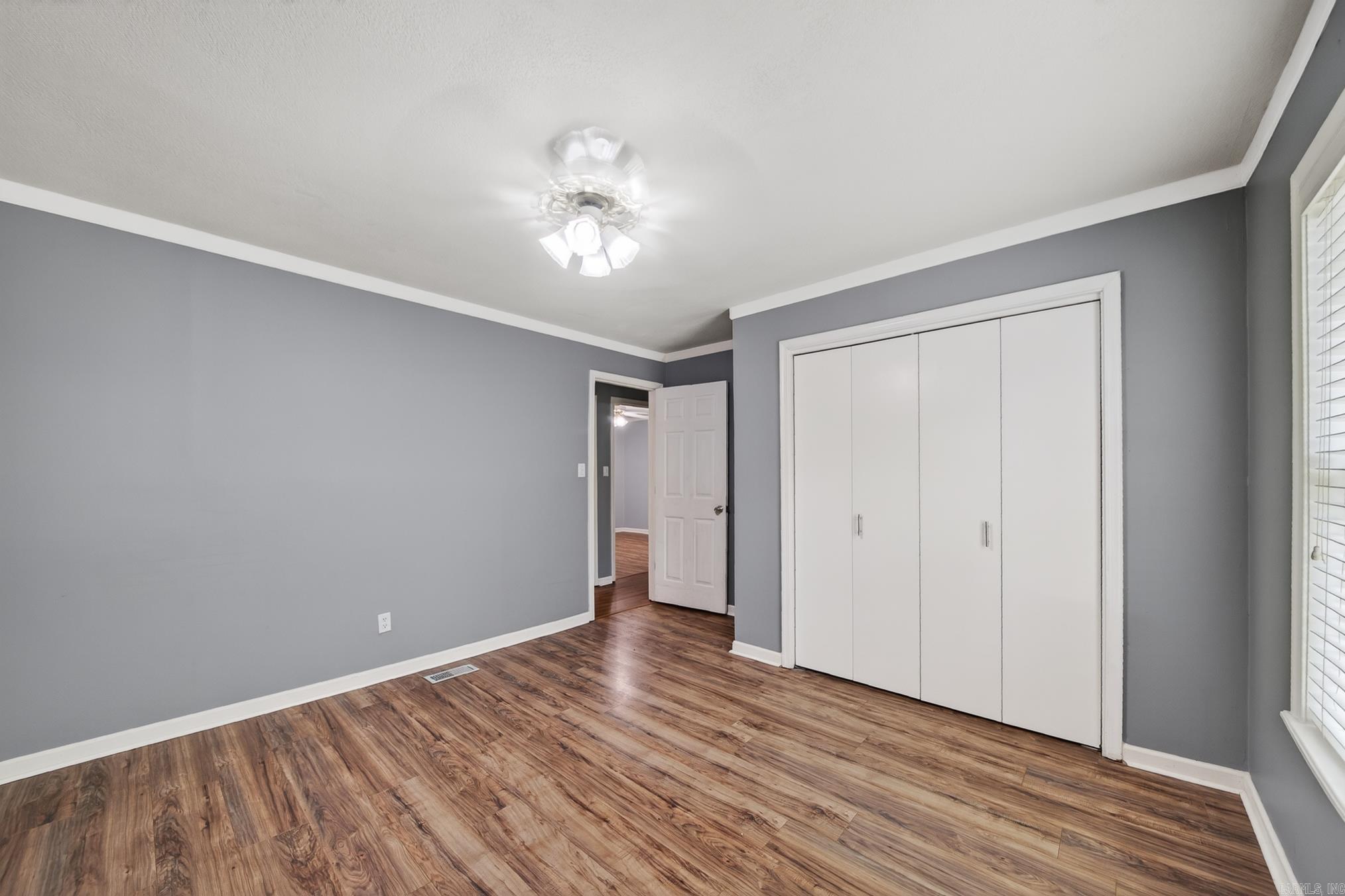 MEADOWLARK - Residential
