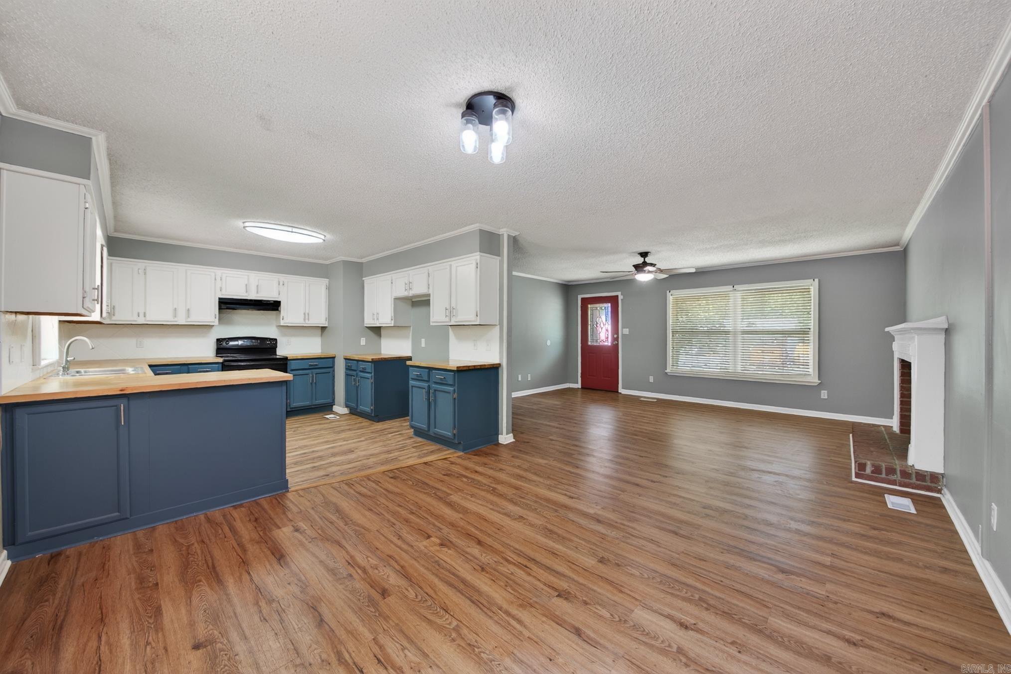 MEADOWLARK - Residential