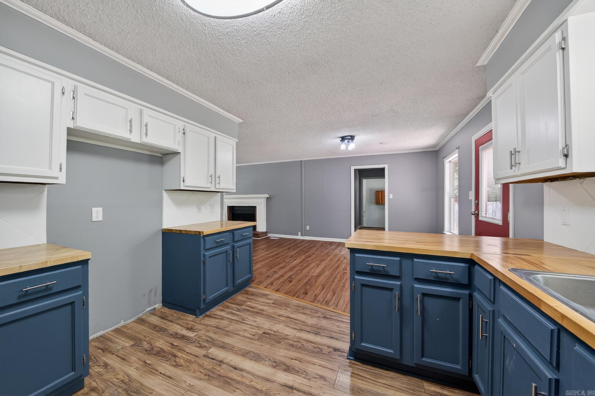 MEADOWLARK - Residential