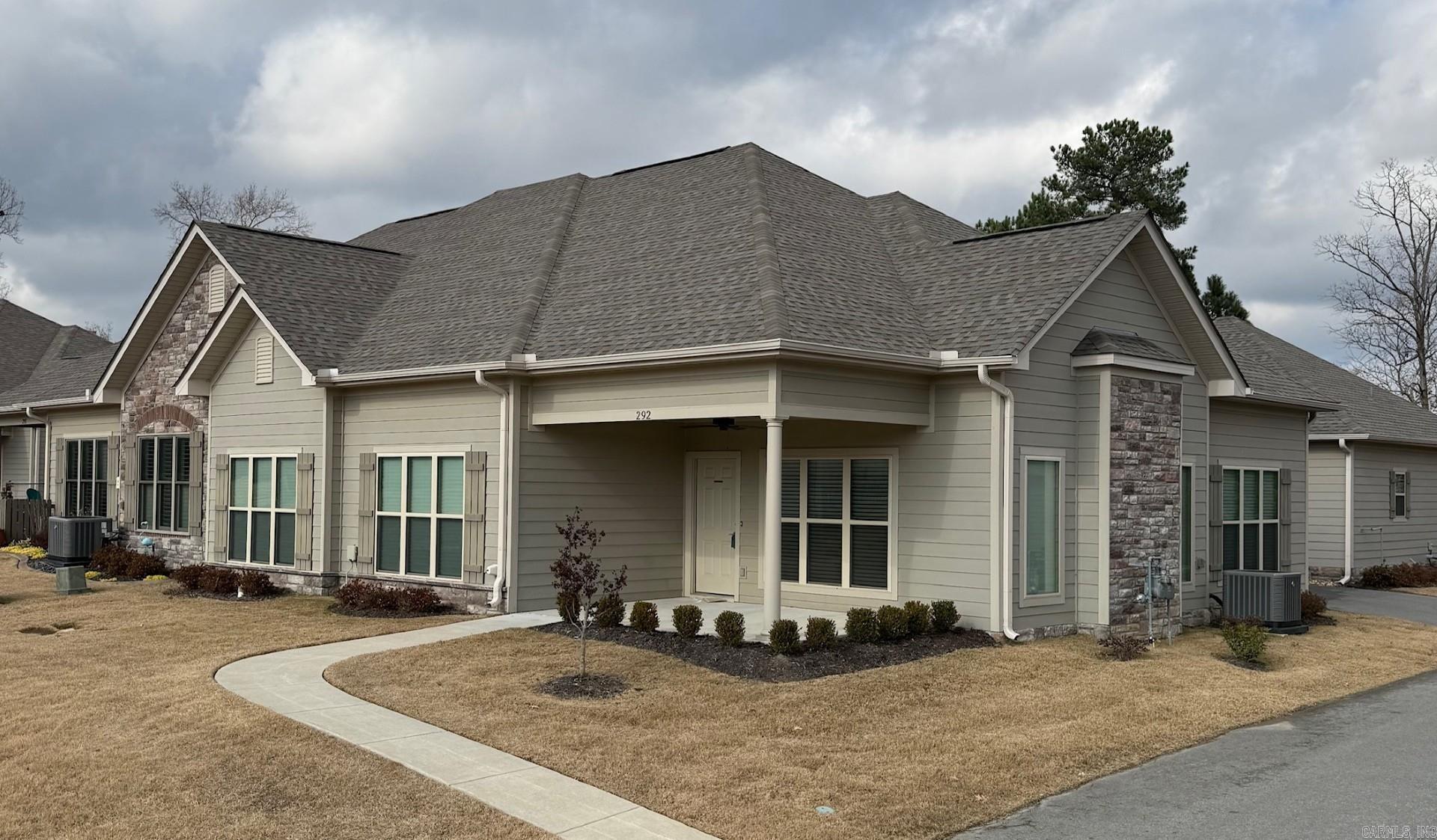 MOUNTAIN TERRACE ESTATES TOWNHOM - Residential