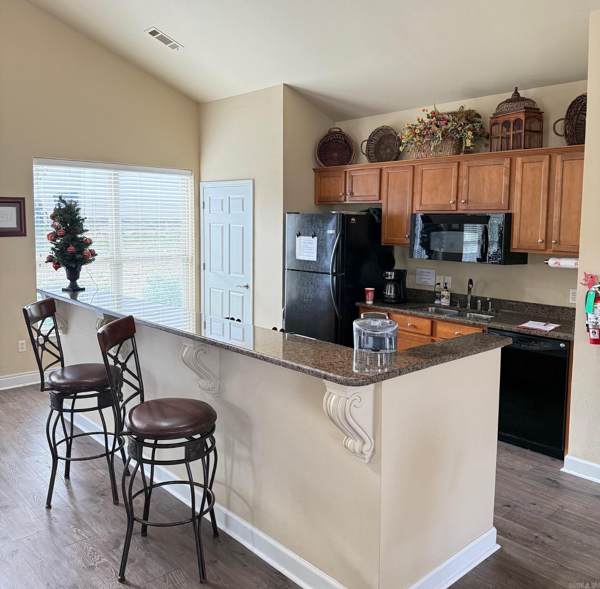 MOUNTAIN TERRACE ESTATES TOWNHOM - Residential