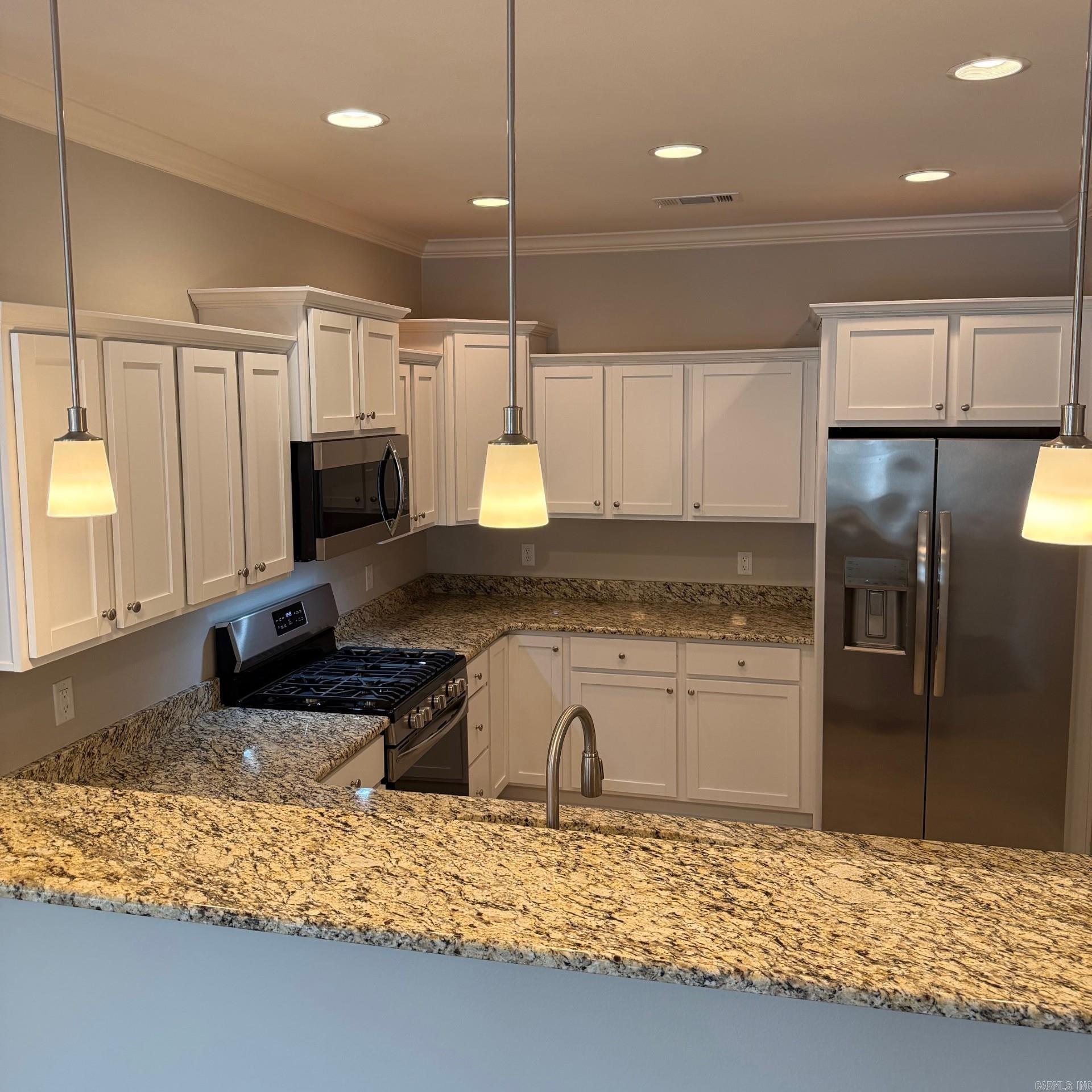 MOUNTAIN TERRACE ESTATES TOWNHOM - Residential