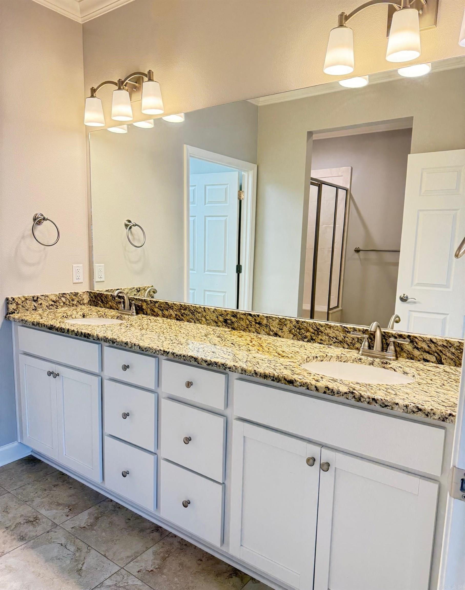 MOUNTAIN TERRACE ESTATES TOWNHOM - Residential