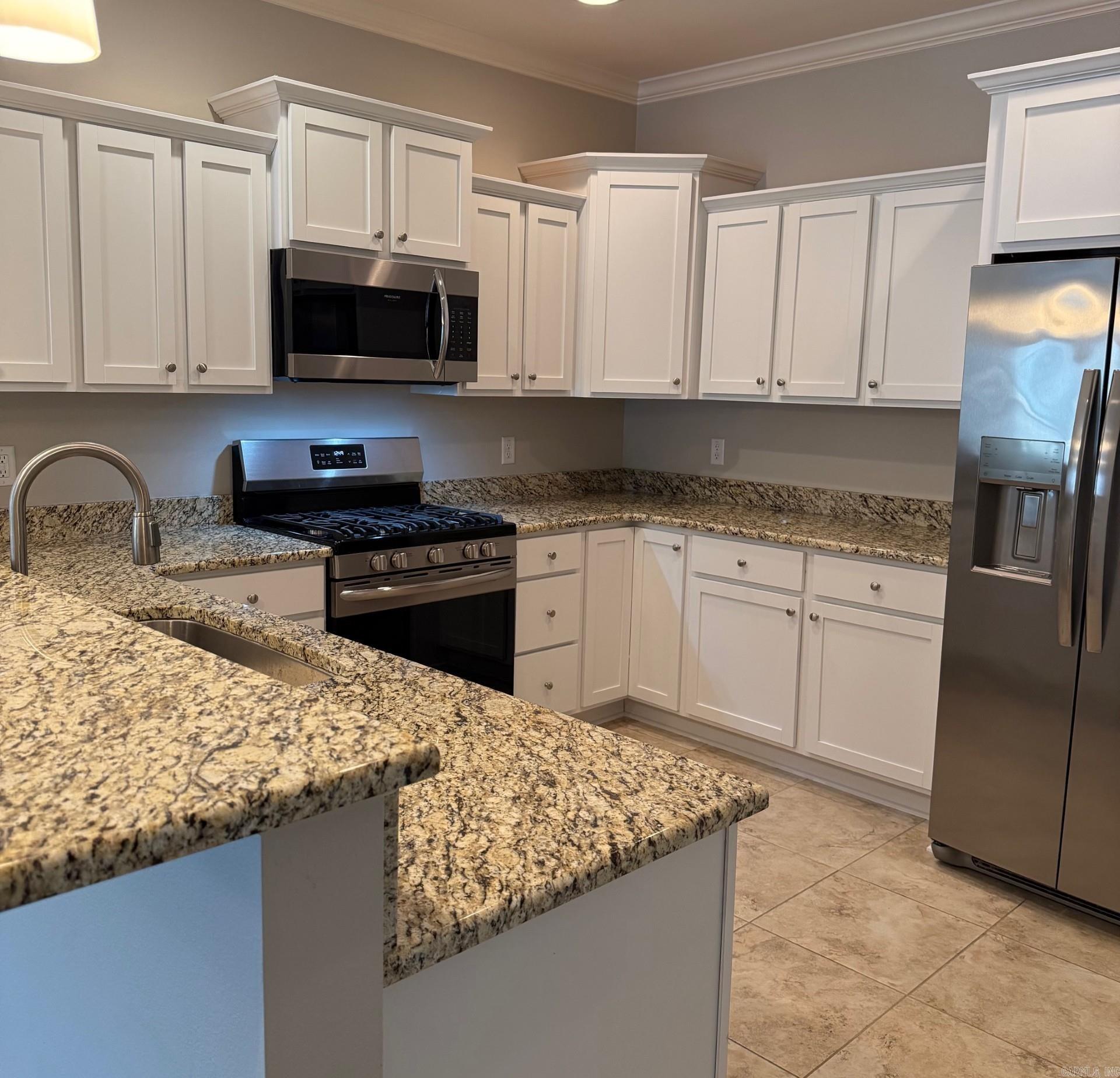 MOUNTAIN TERRACE ESTATES TOWNHOM - Residential