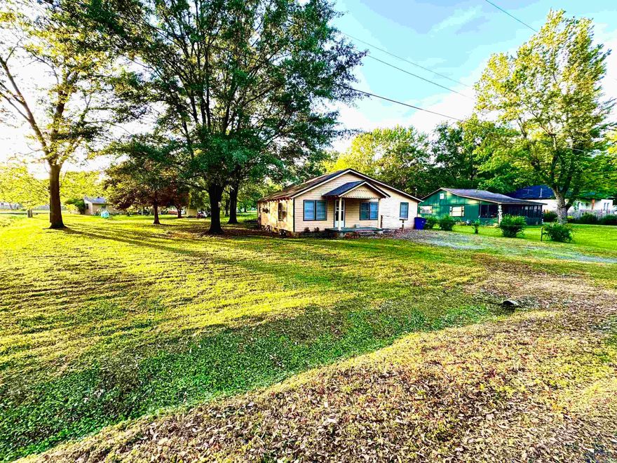 Check out this quaint little house in a peaceful neighborhood in Beebe, AR. This house offers plenty of open space inside. The house has recently been remodeled with new flooring, paint, and countertops throughout. There are 2 large bedrooms as well as a large kitchen and living room. Relax in the large back yard and enjoy the large shade trees around the house. Come check out this property today.