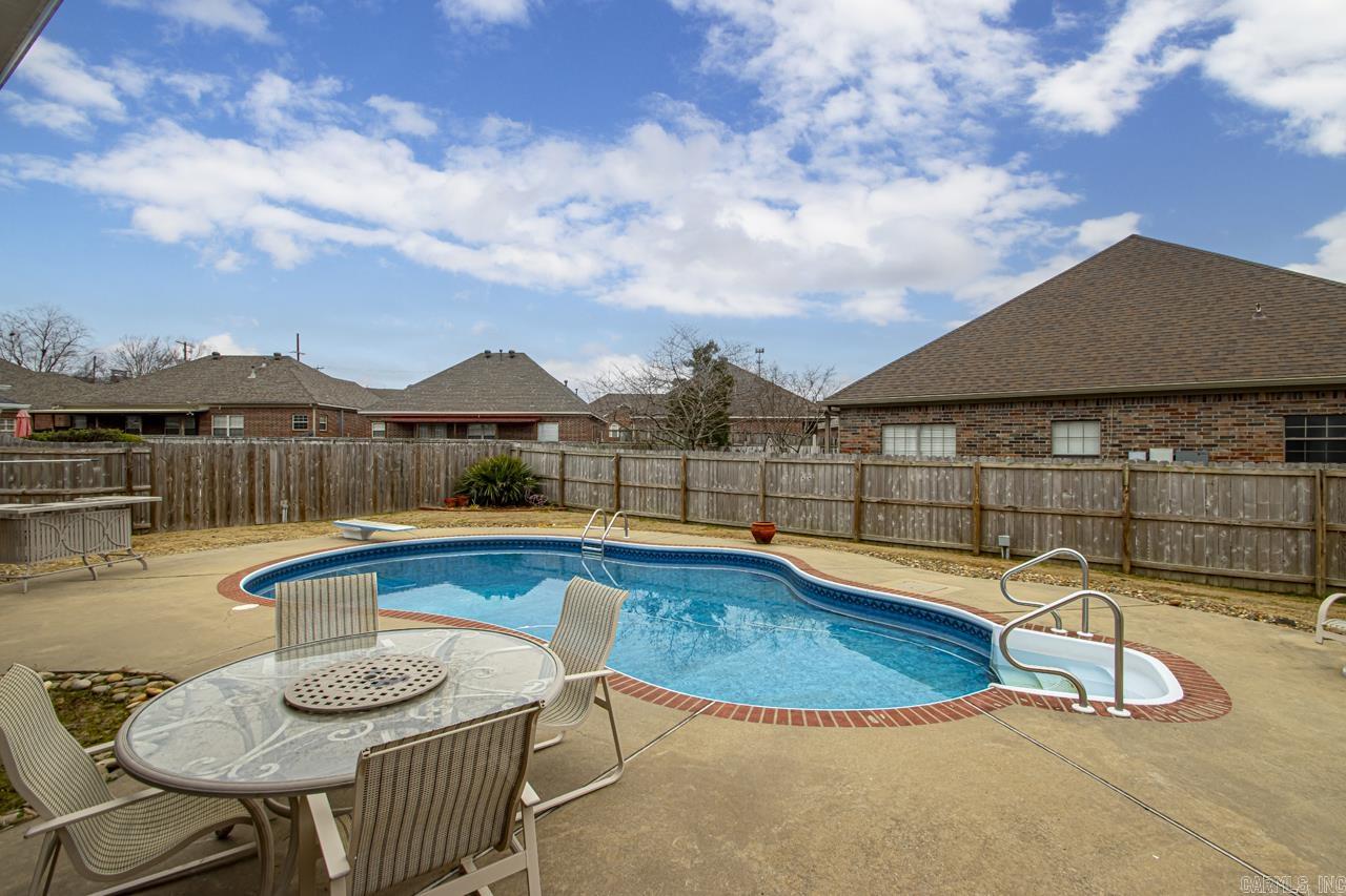 SUNSET MEADOWS - Residential