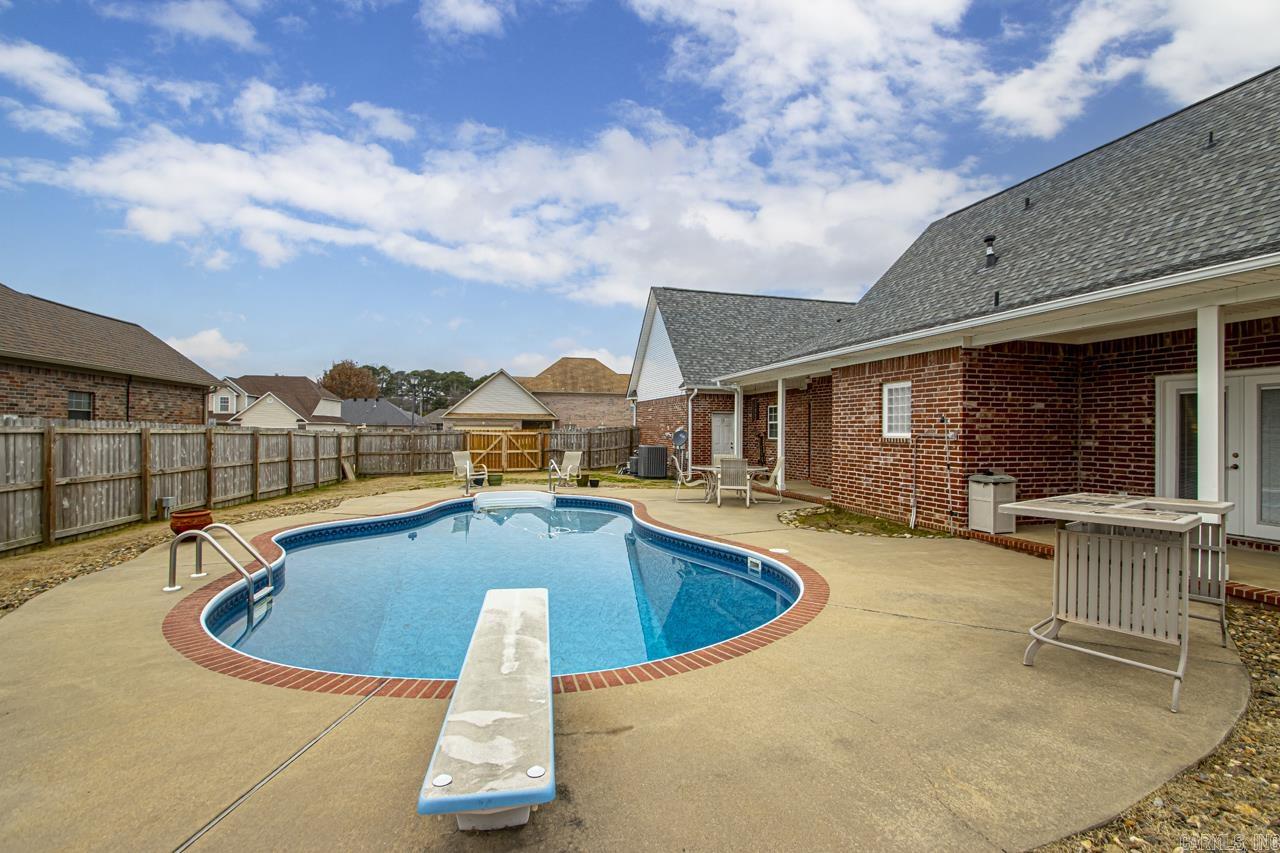 SUNSET MEADOWS - Residential