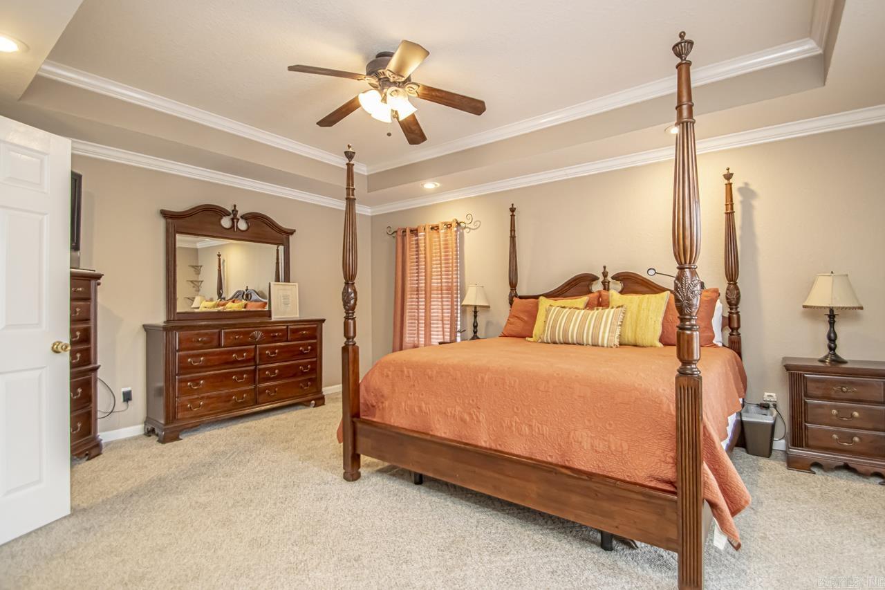 SUNSET MEADOWS - Residential