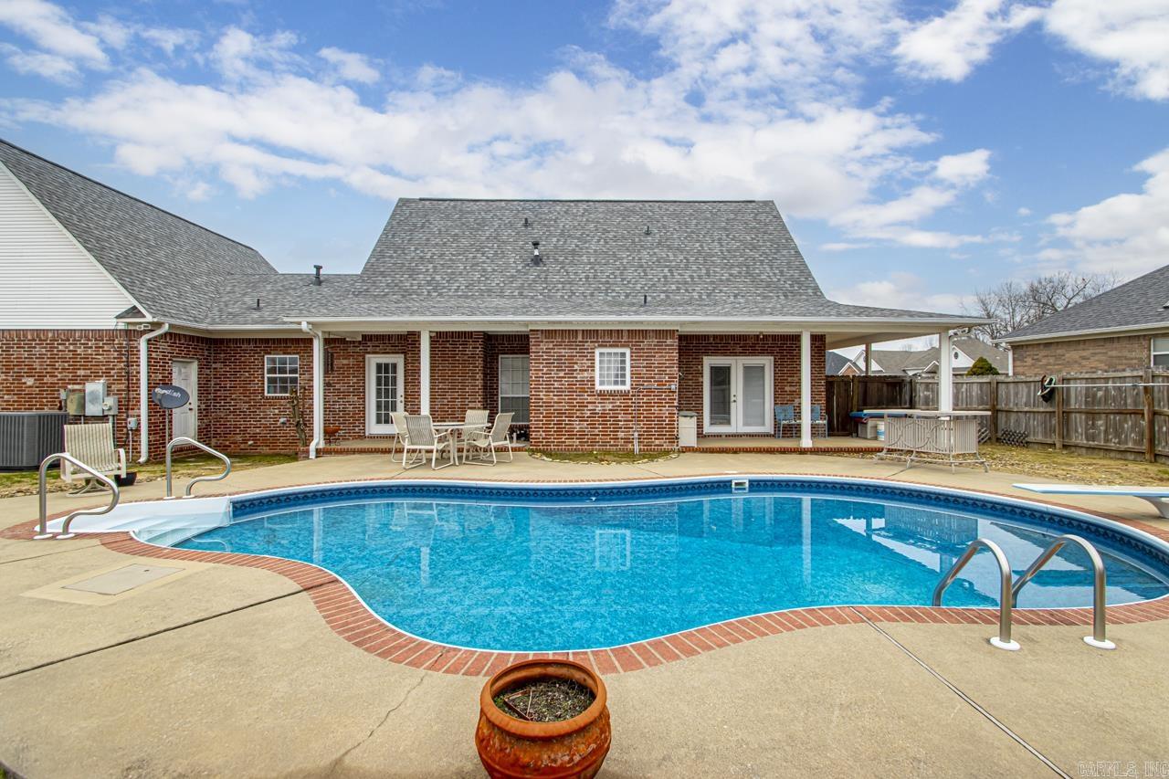 SUNSET MEADOWS - Residential