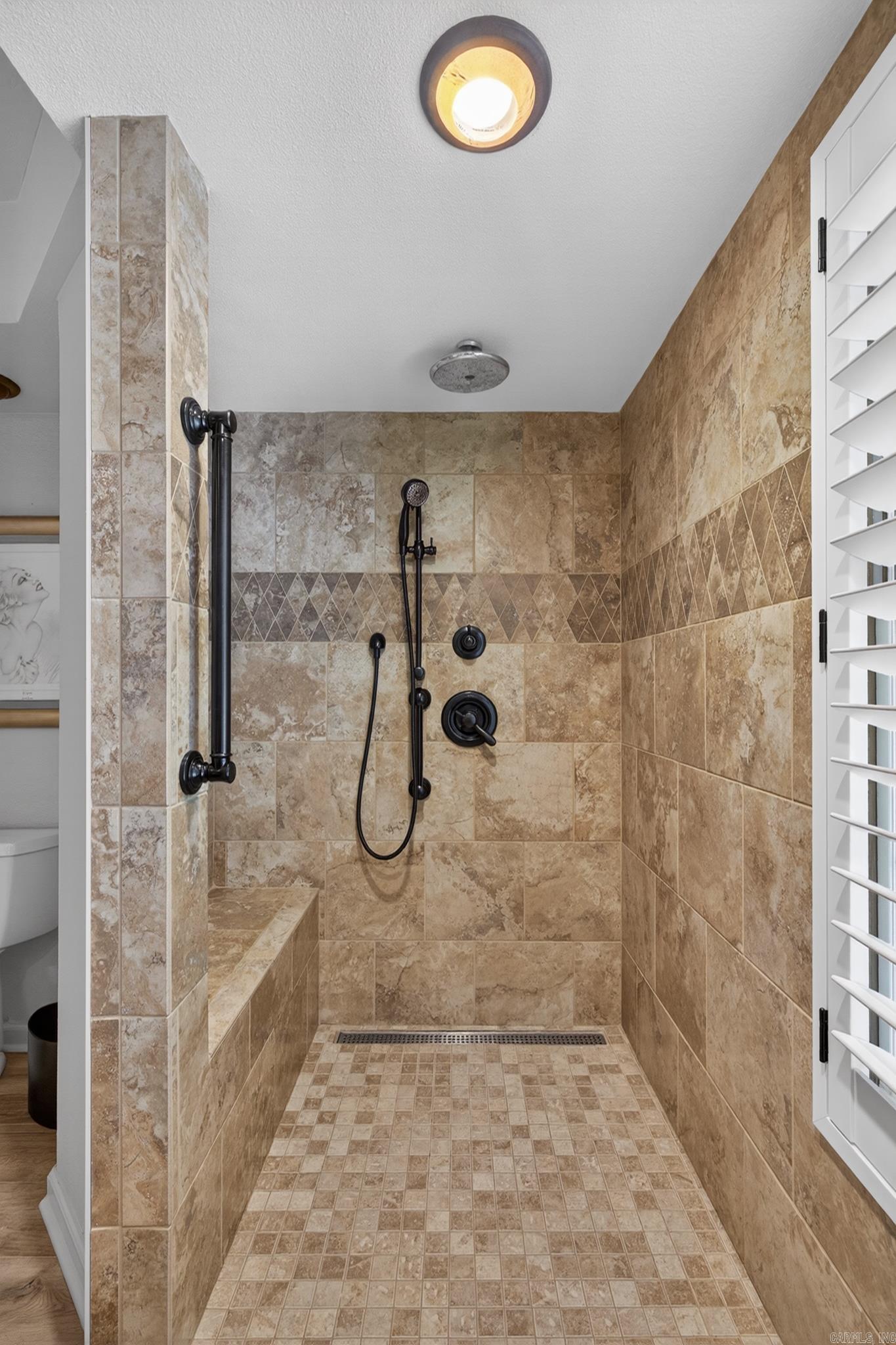 VILLA ALEGRE COURTS - Residential