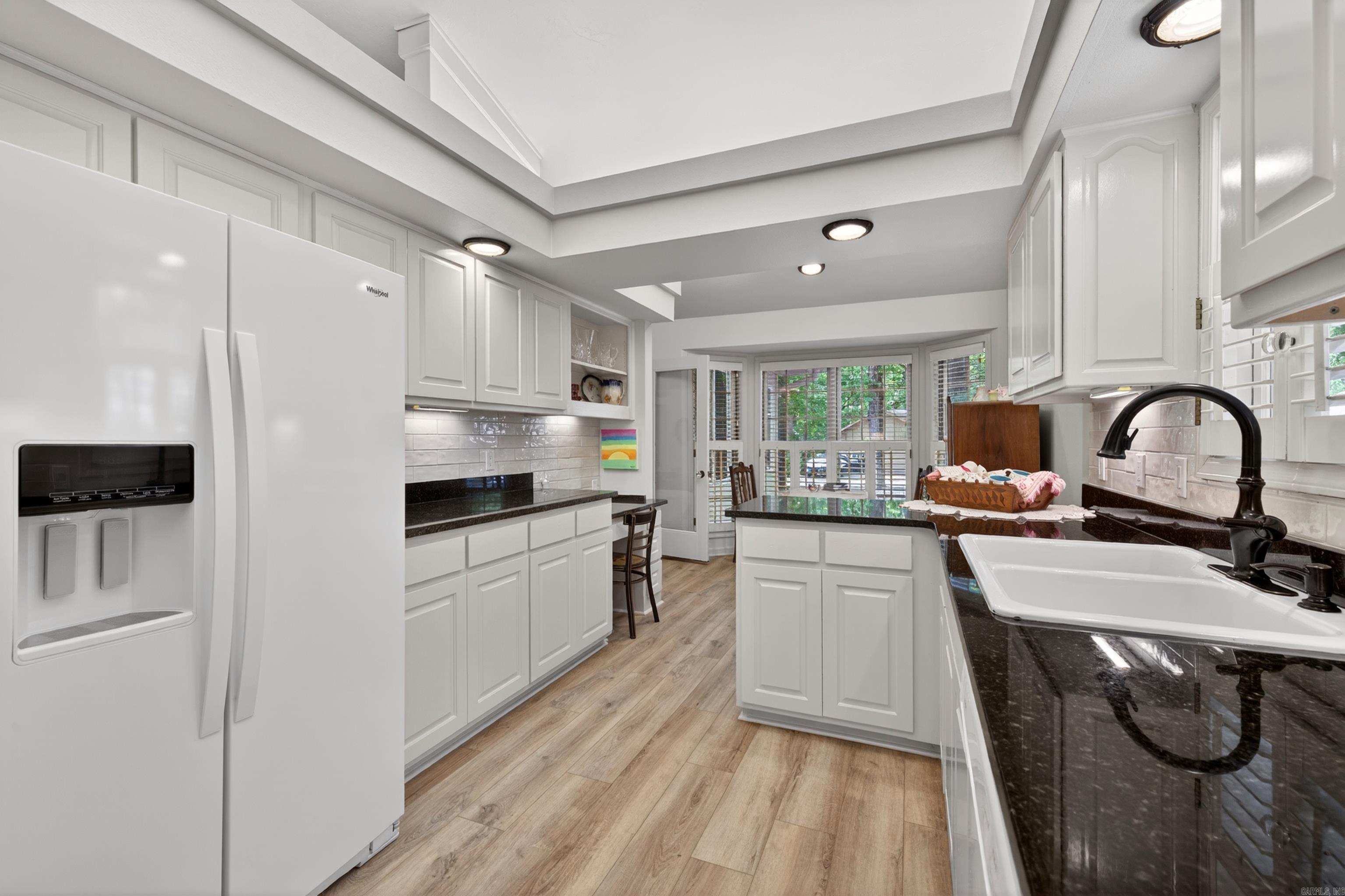 VILLA ALEGRE COURTS - Residential