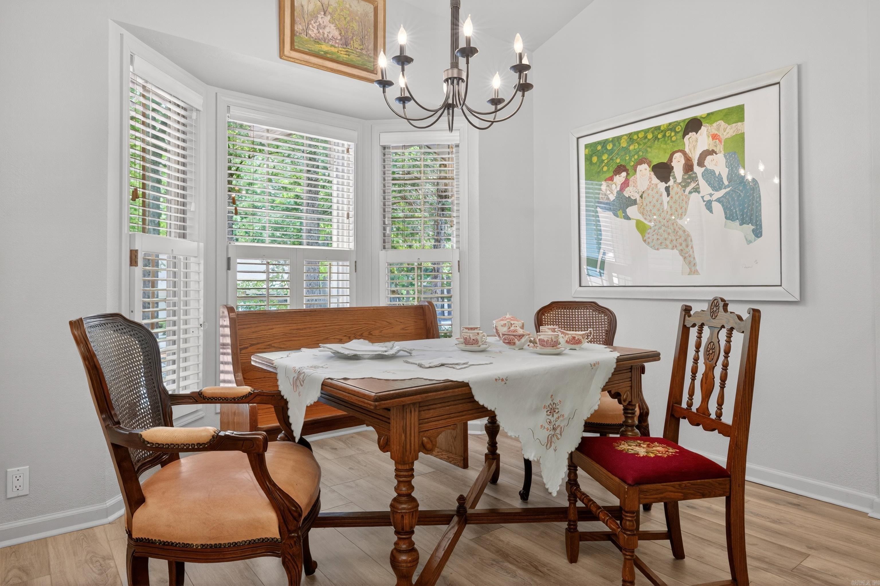 VILLA ALEGRE COURTS - Residential