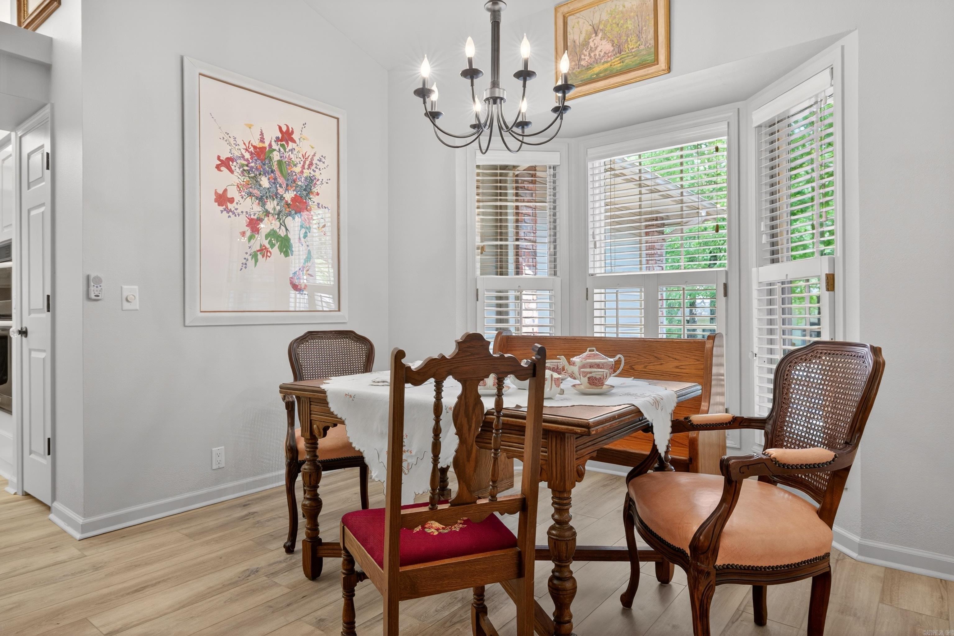VILLA ALEGRE COURTS - Residential