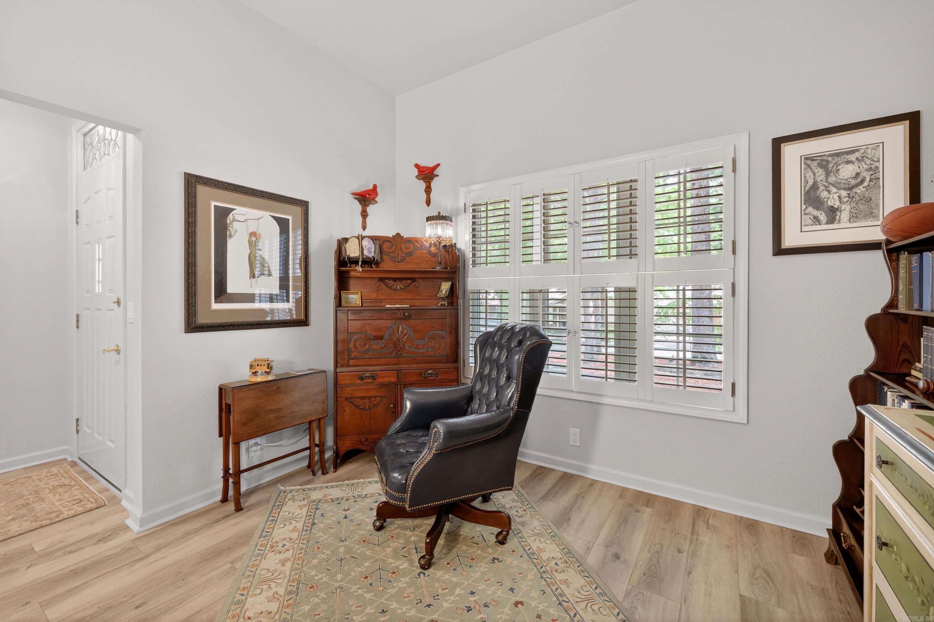 VILLA ALEGRE COURTS - Residential