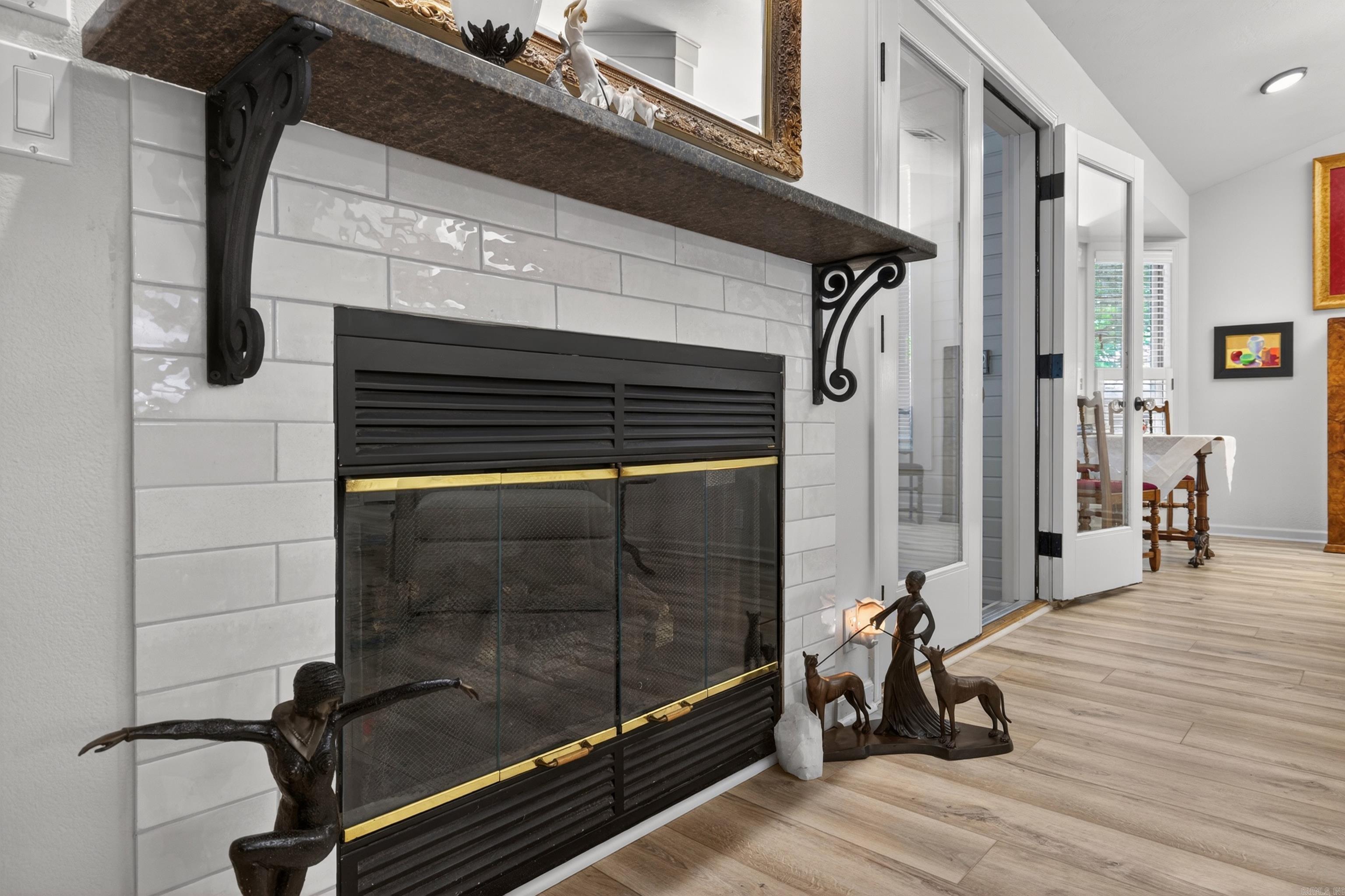 VILLA ALEGRE COURTS - Residential