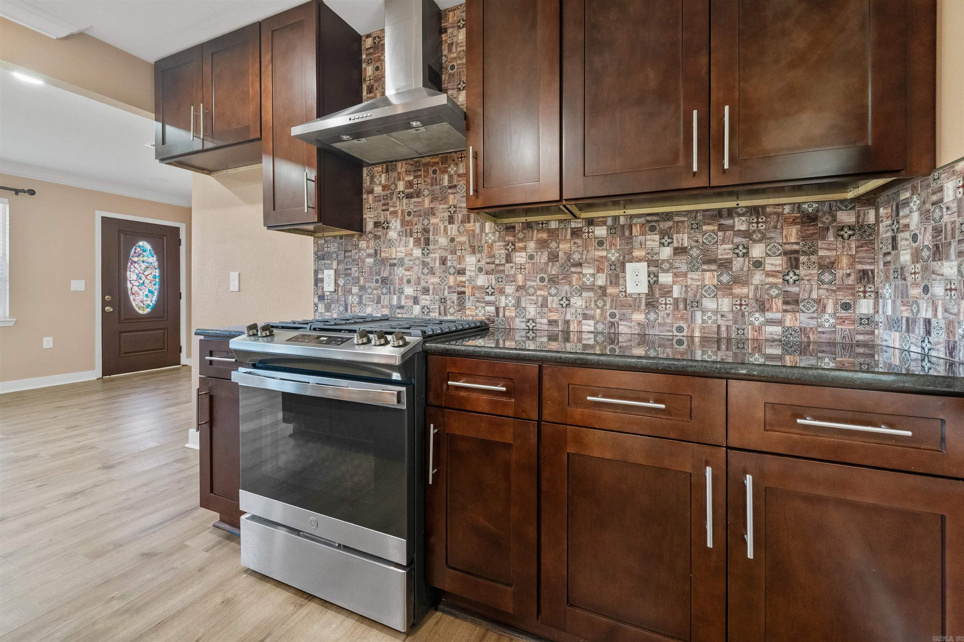 WAKEFIELD VILLAGE - Residential