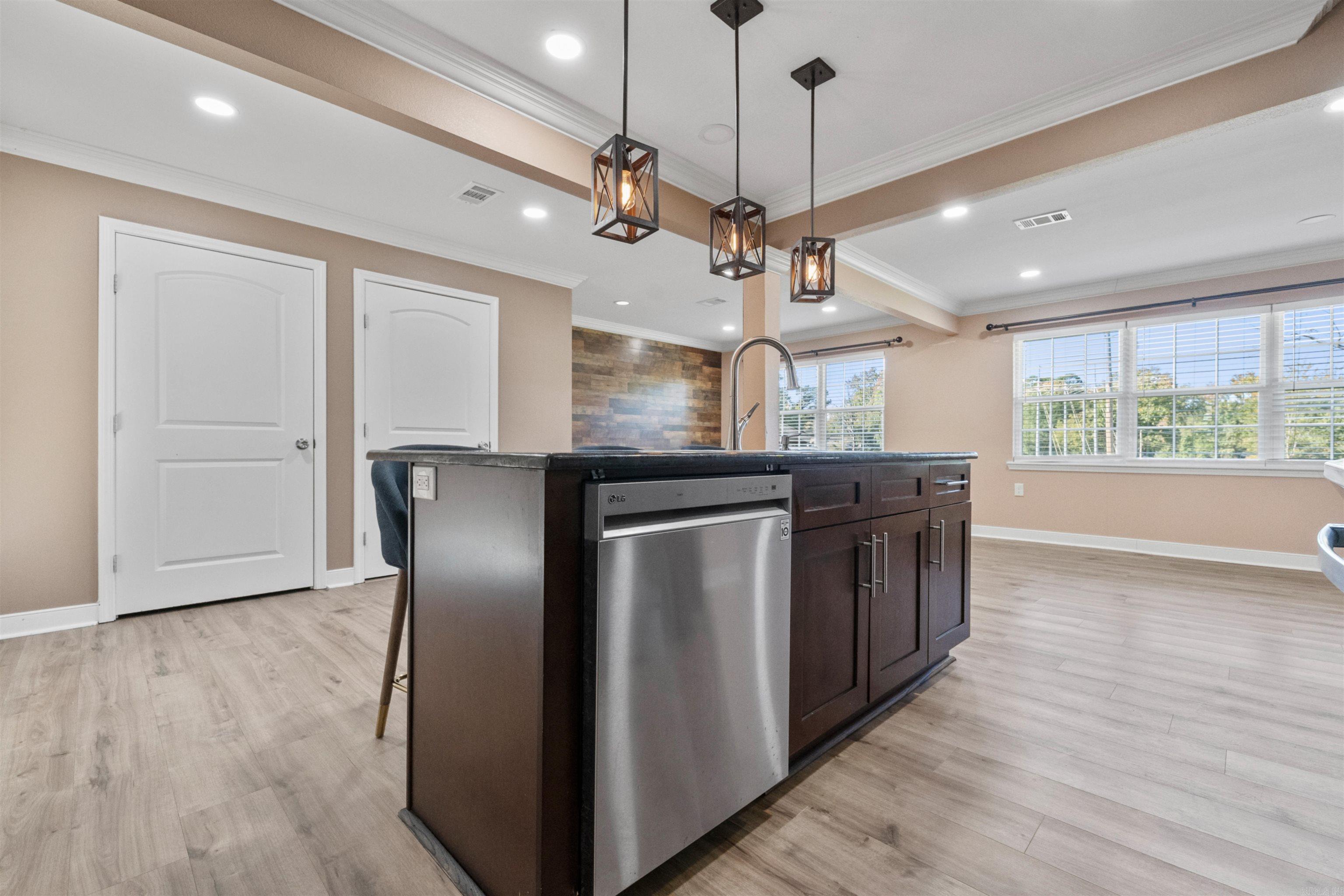 WAKEFIELD VILLAGE - Residential