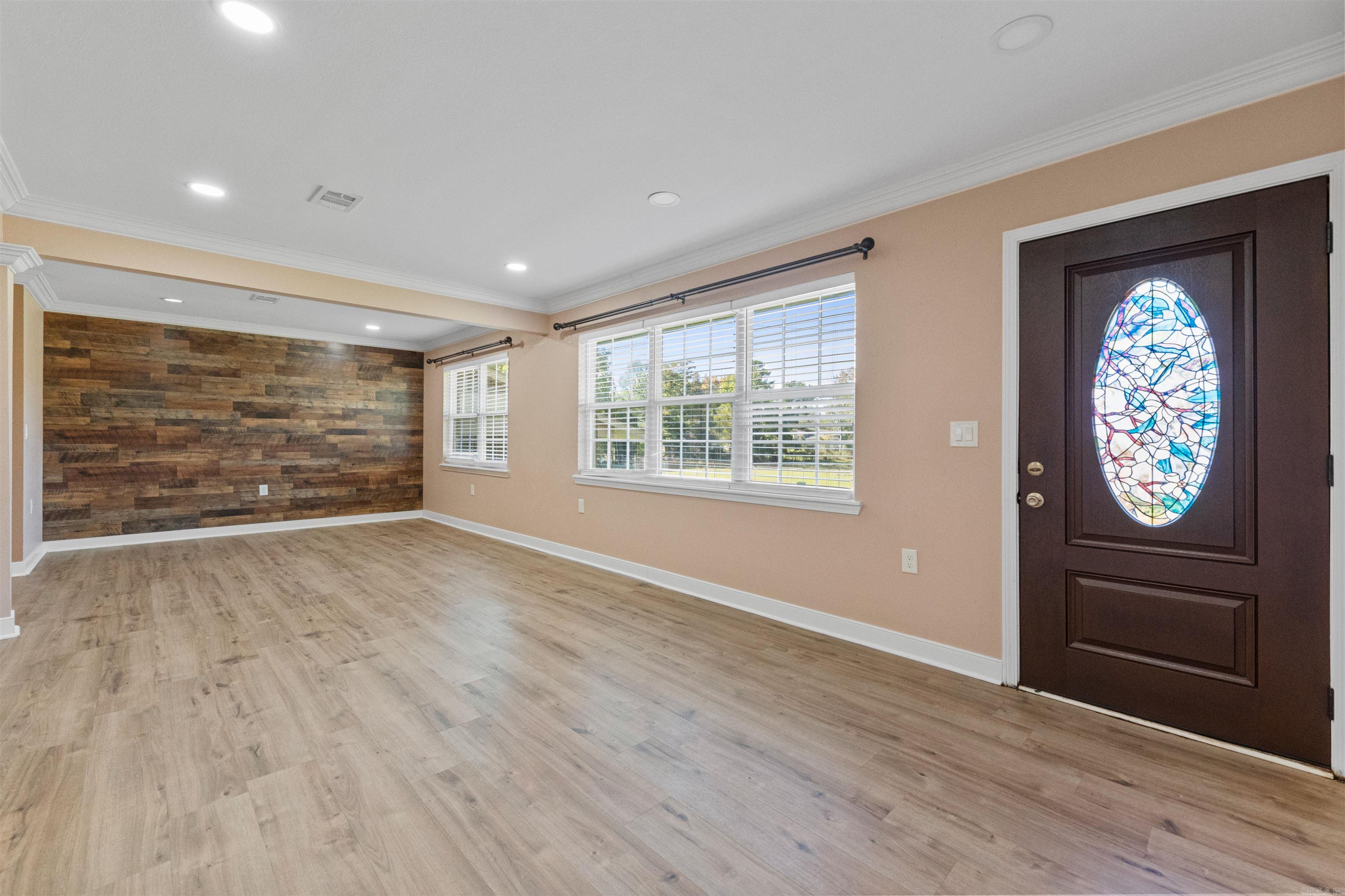 WAKEFIELD VILLAGE - Residential