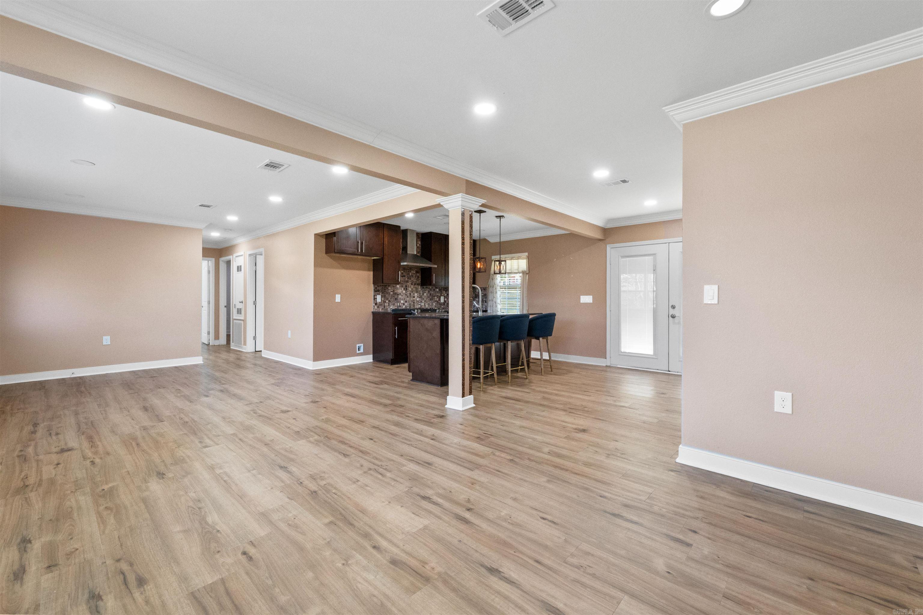 WAKEFIELD VILLAGE - Residential