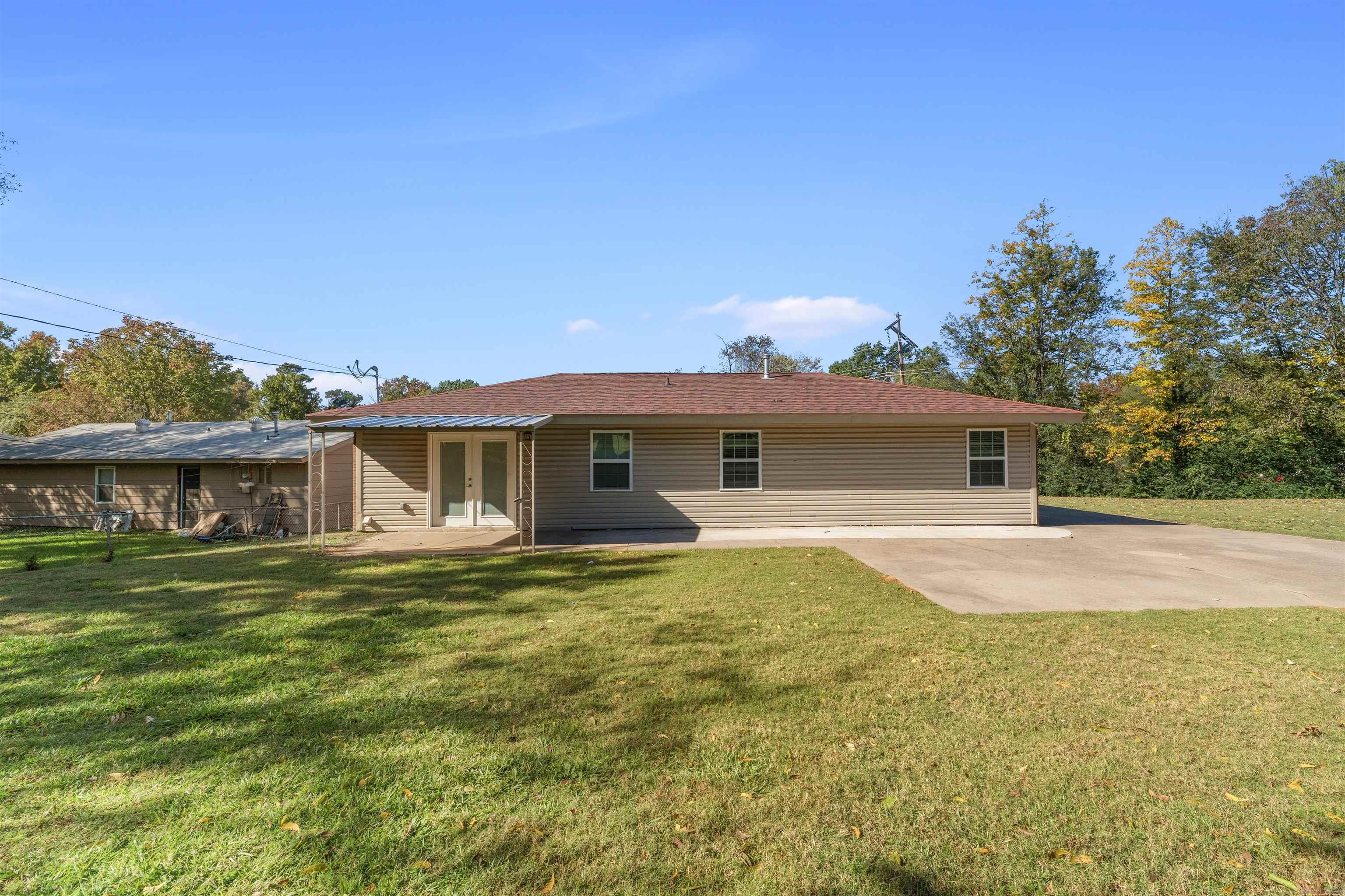 WAKEFIELD VILLAGE - Residential