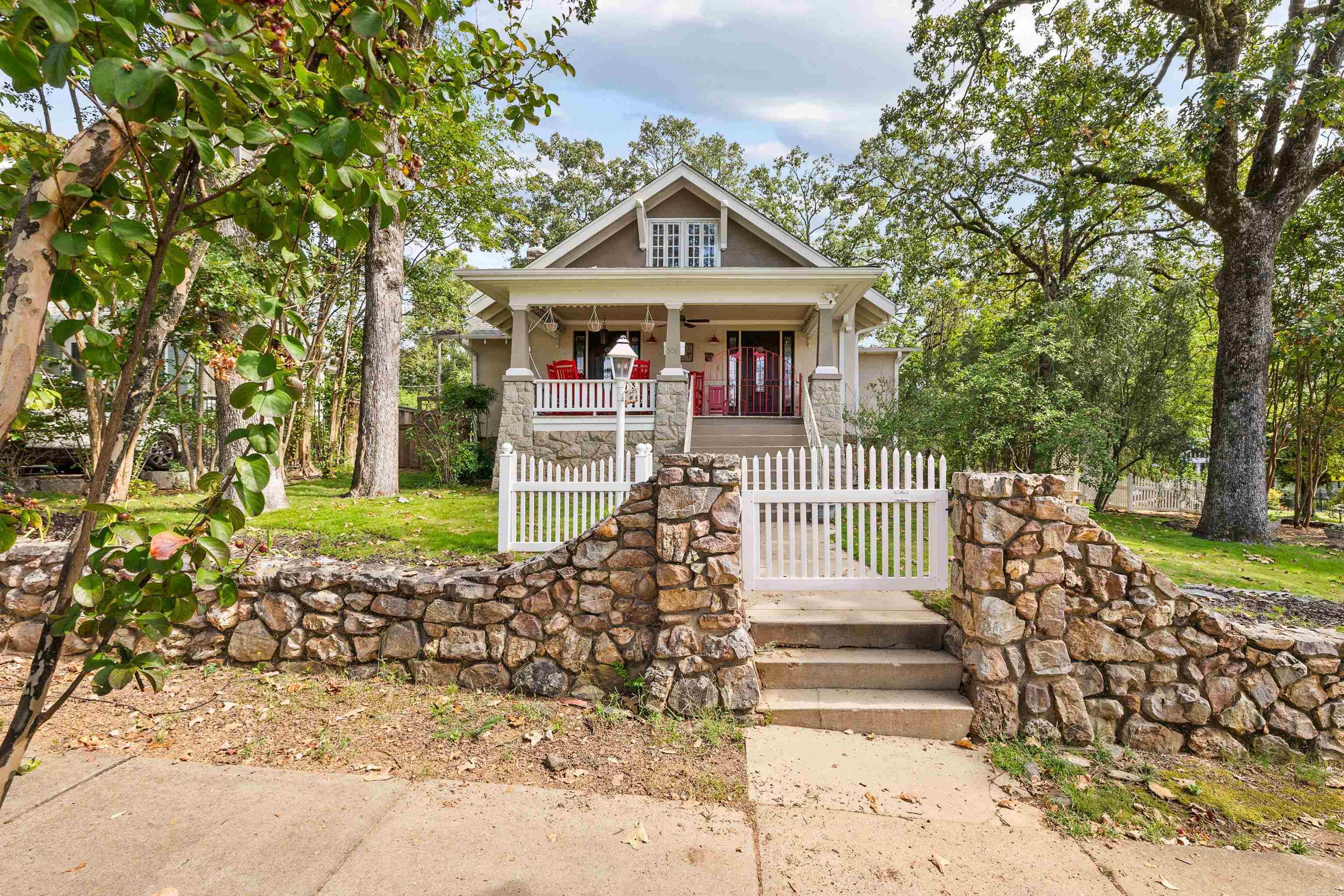 PULASKI HEIGHTS - Residential