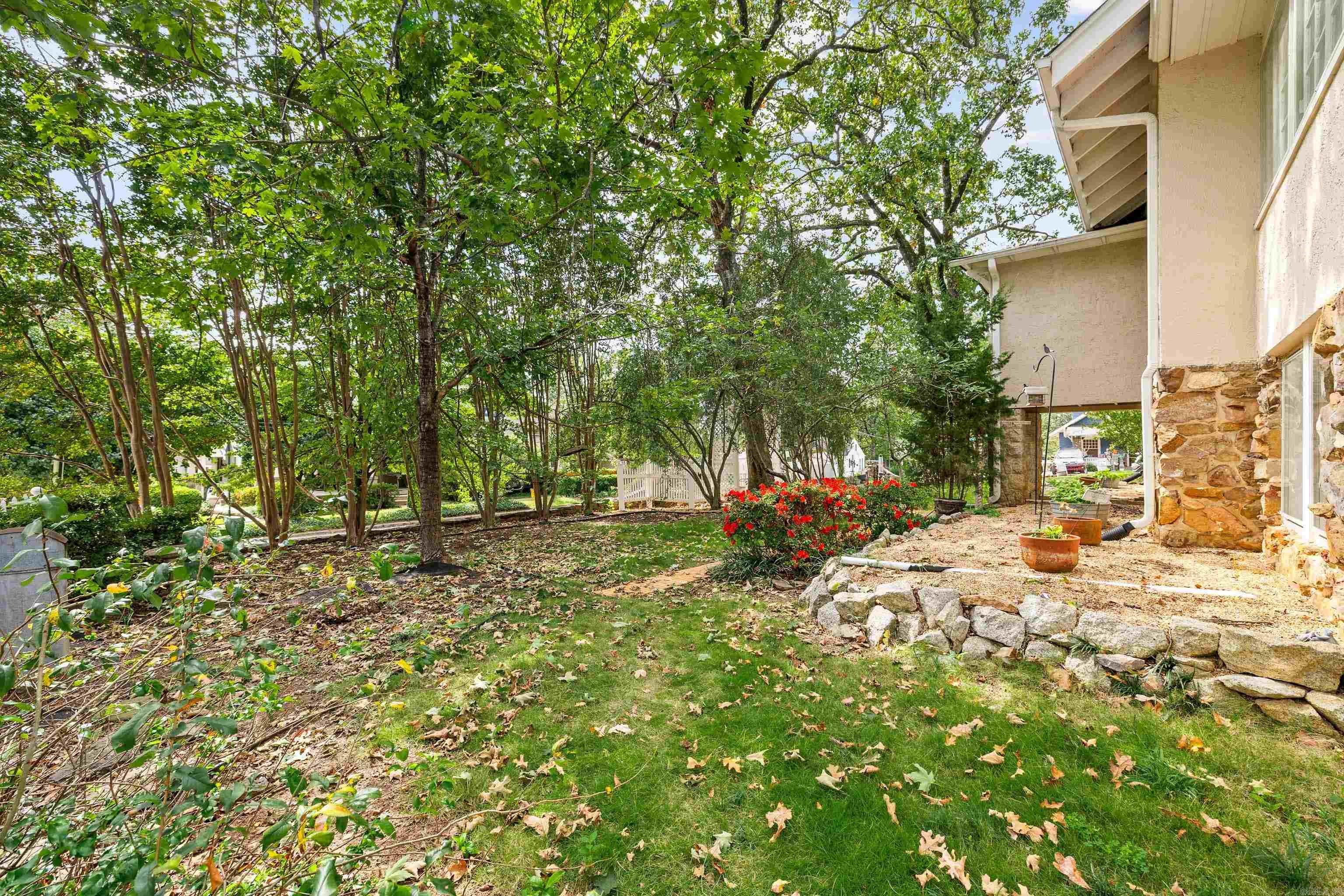 PULASKI HEIGHTS - Residential