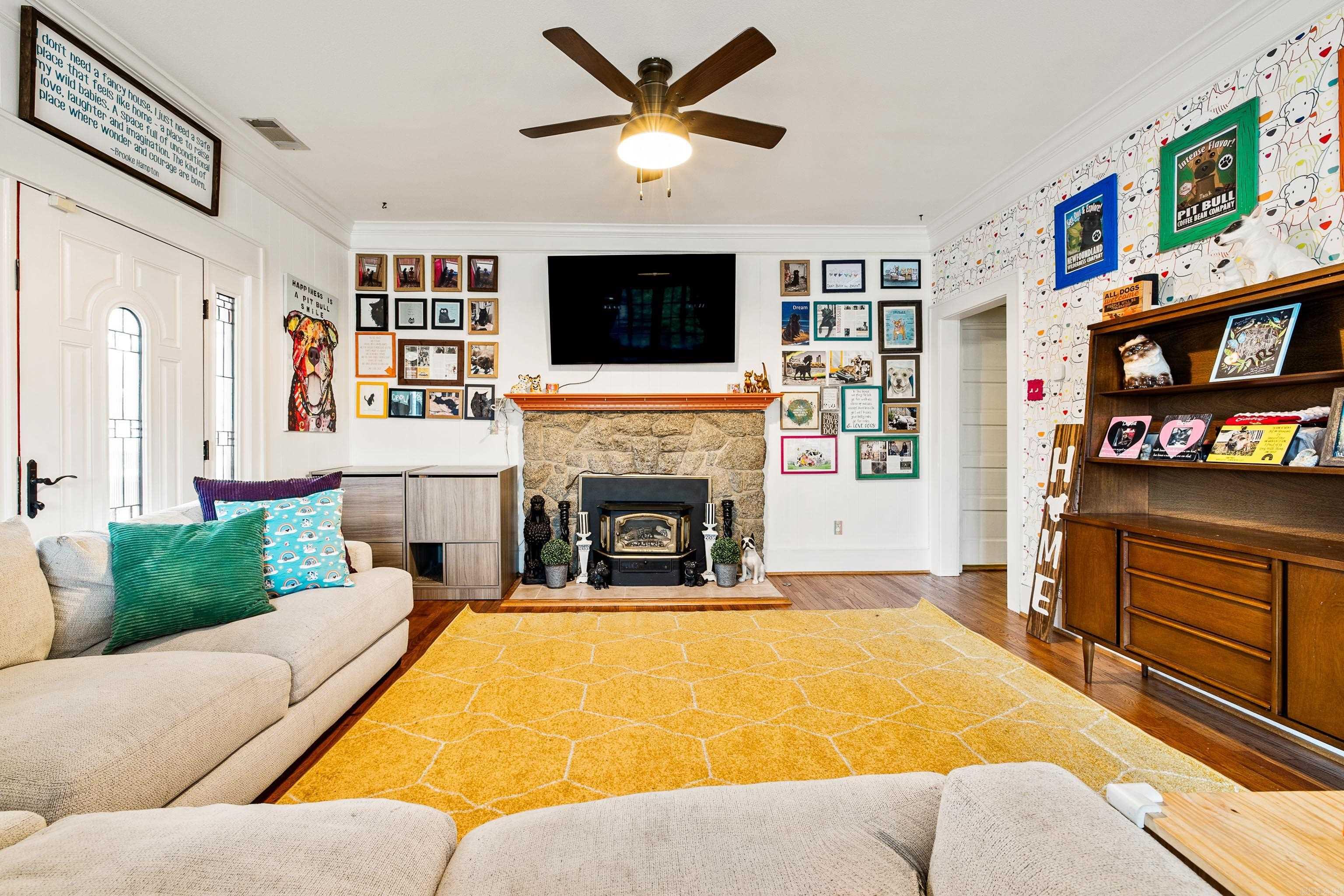 PULASKI HEIGHTS - Residential