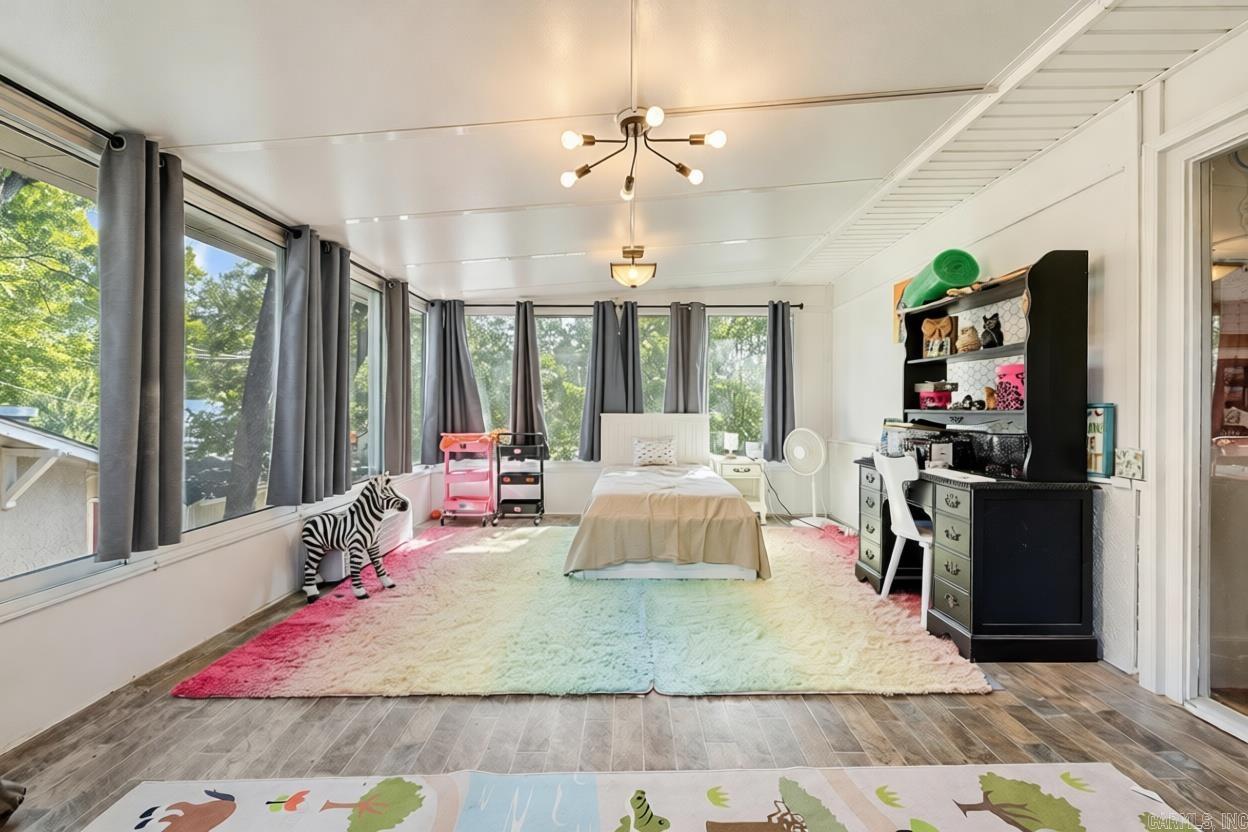 PULASKI HEIGHTS - Residential