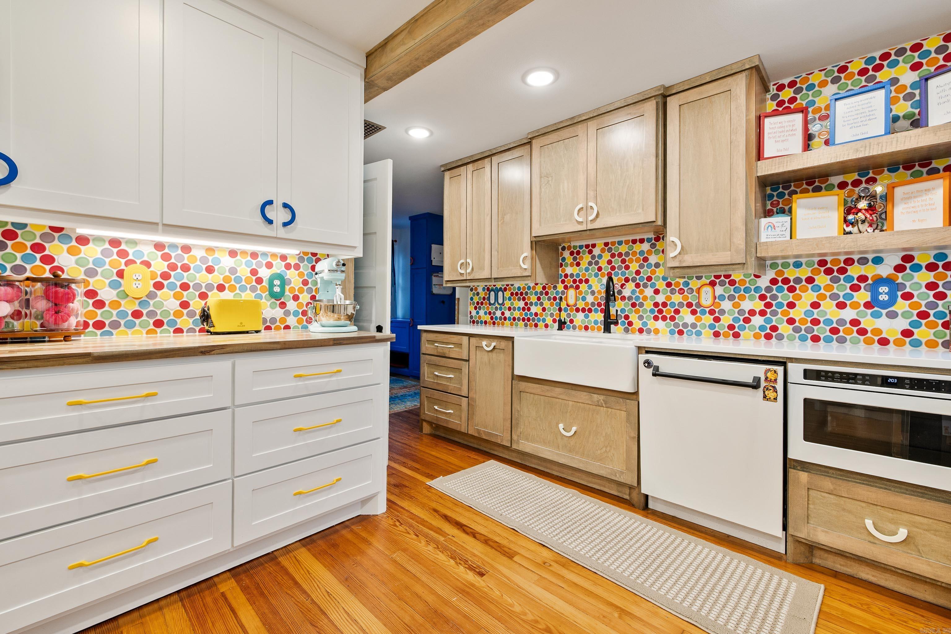 PULASKI HEIGHTS - Residential