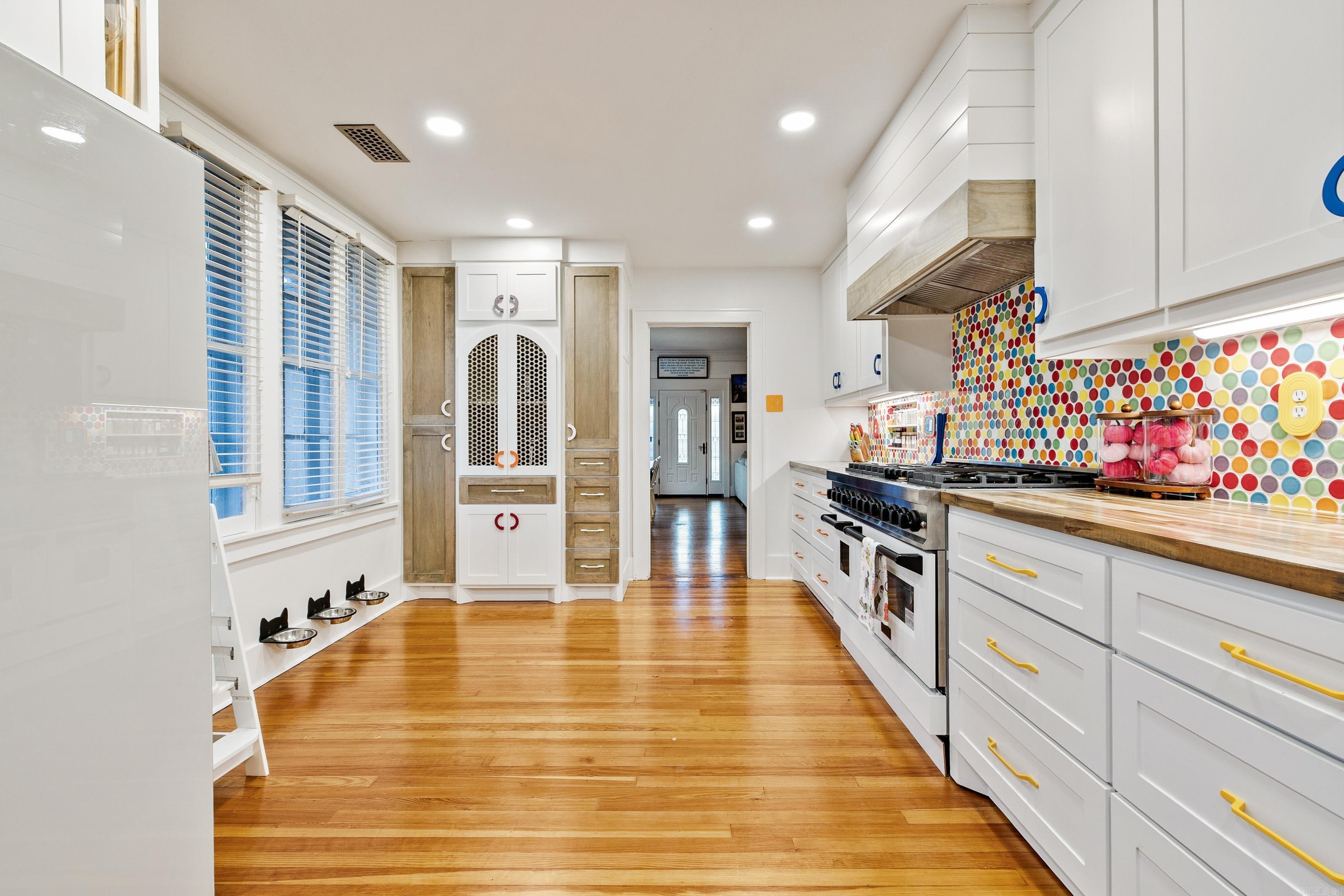 PULASKI HEIGHTS - Residential