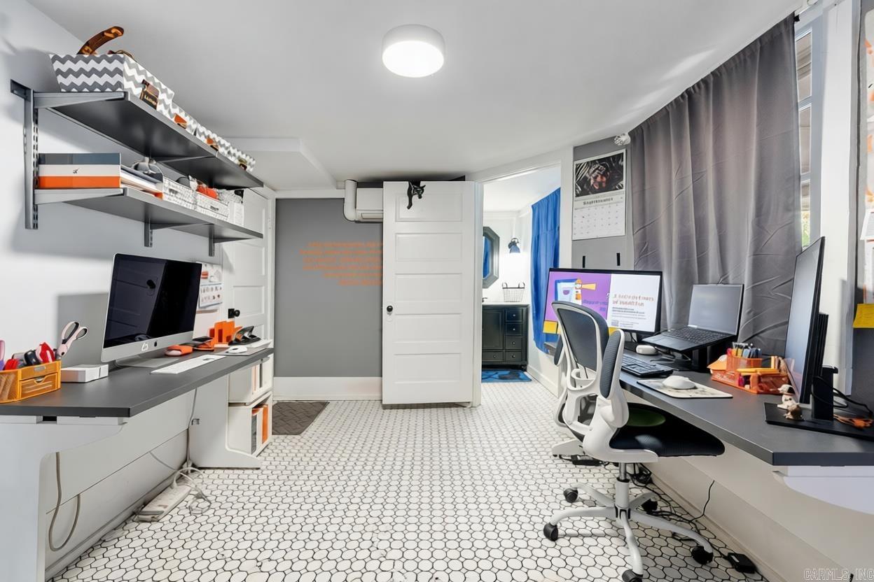 PULASKI HEIGHTS - Residential