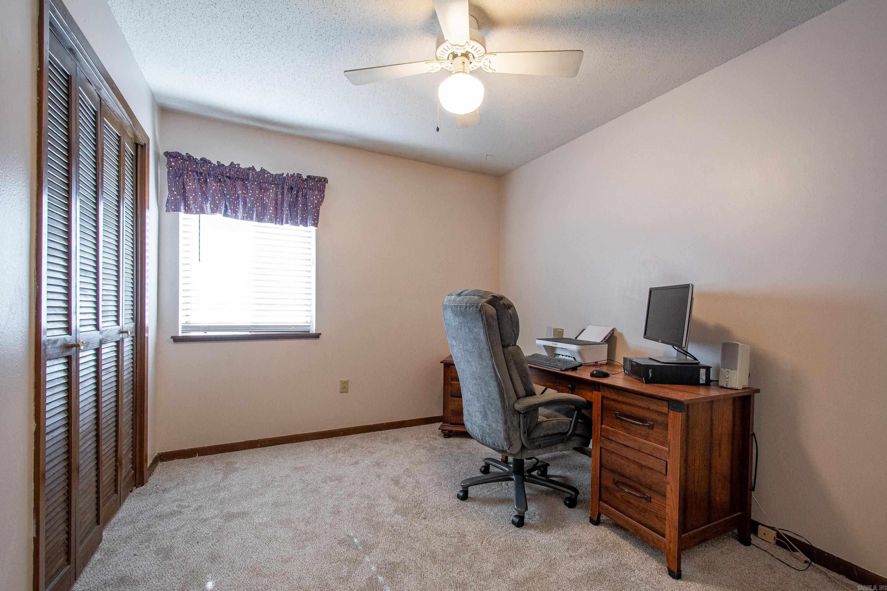 VALLEY VIEW - Residential