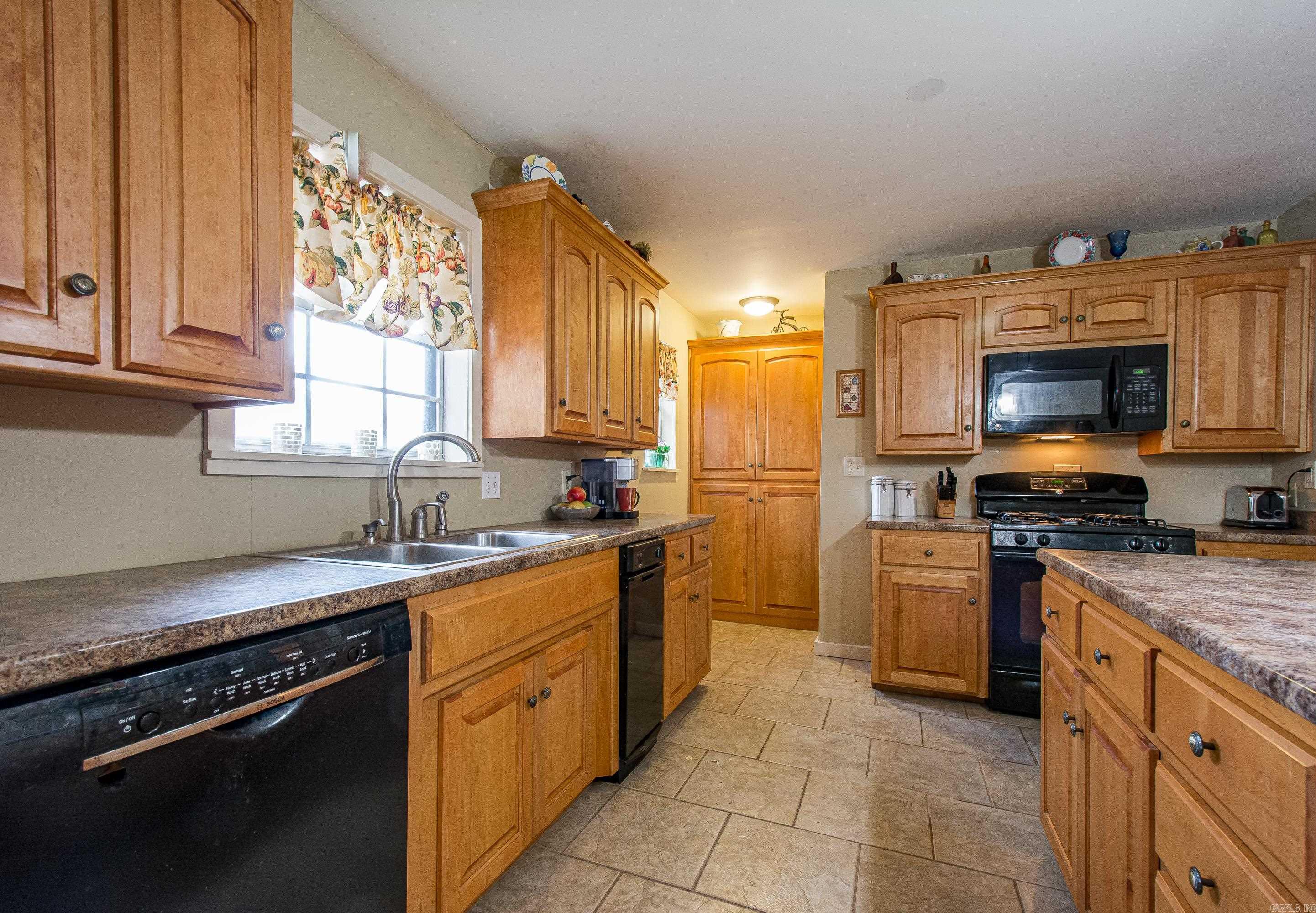 VALLEY VIEW - Residential