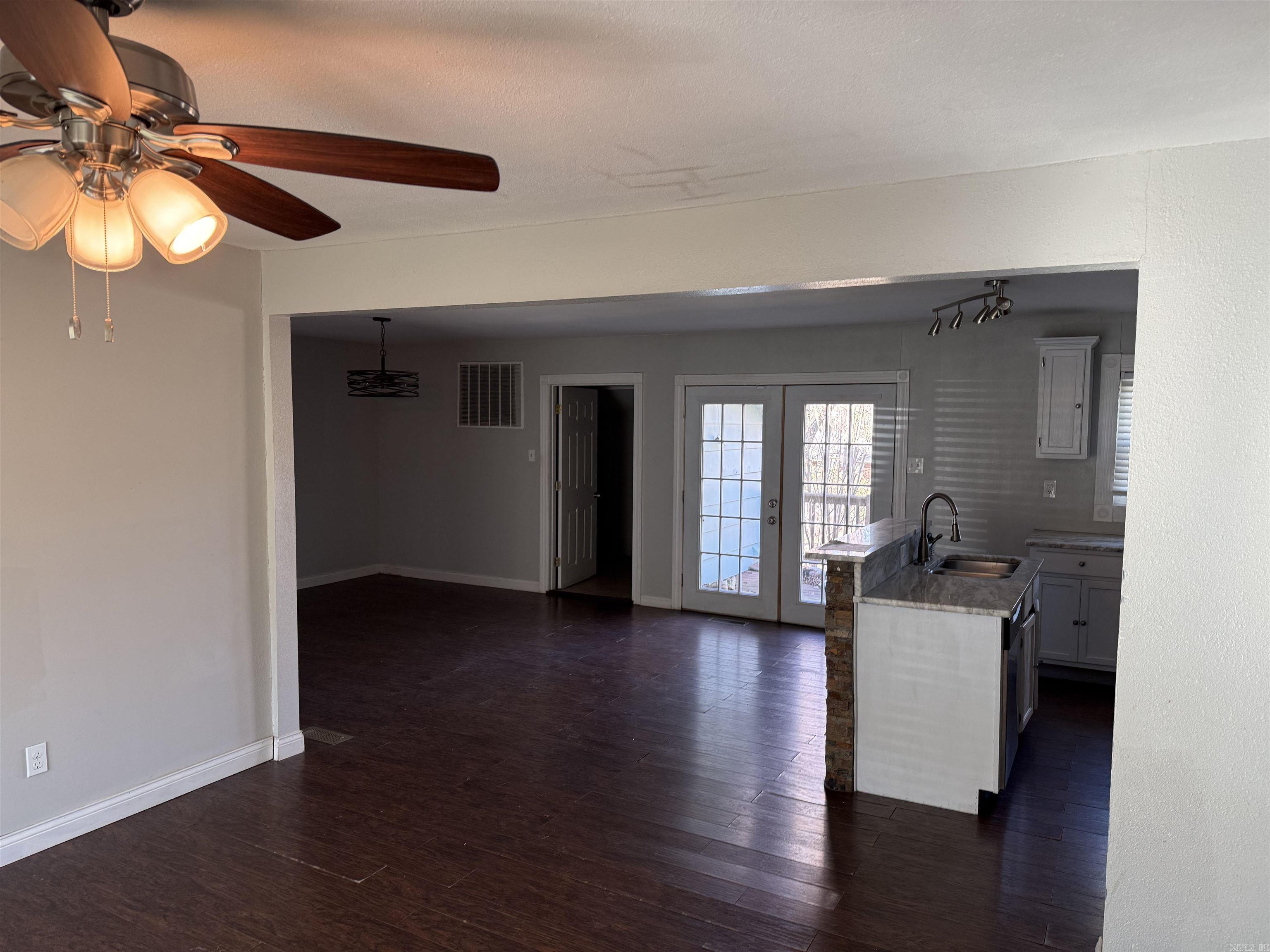 CLOVER HILL PLACE - Residential