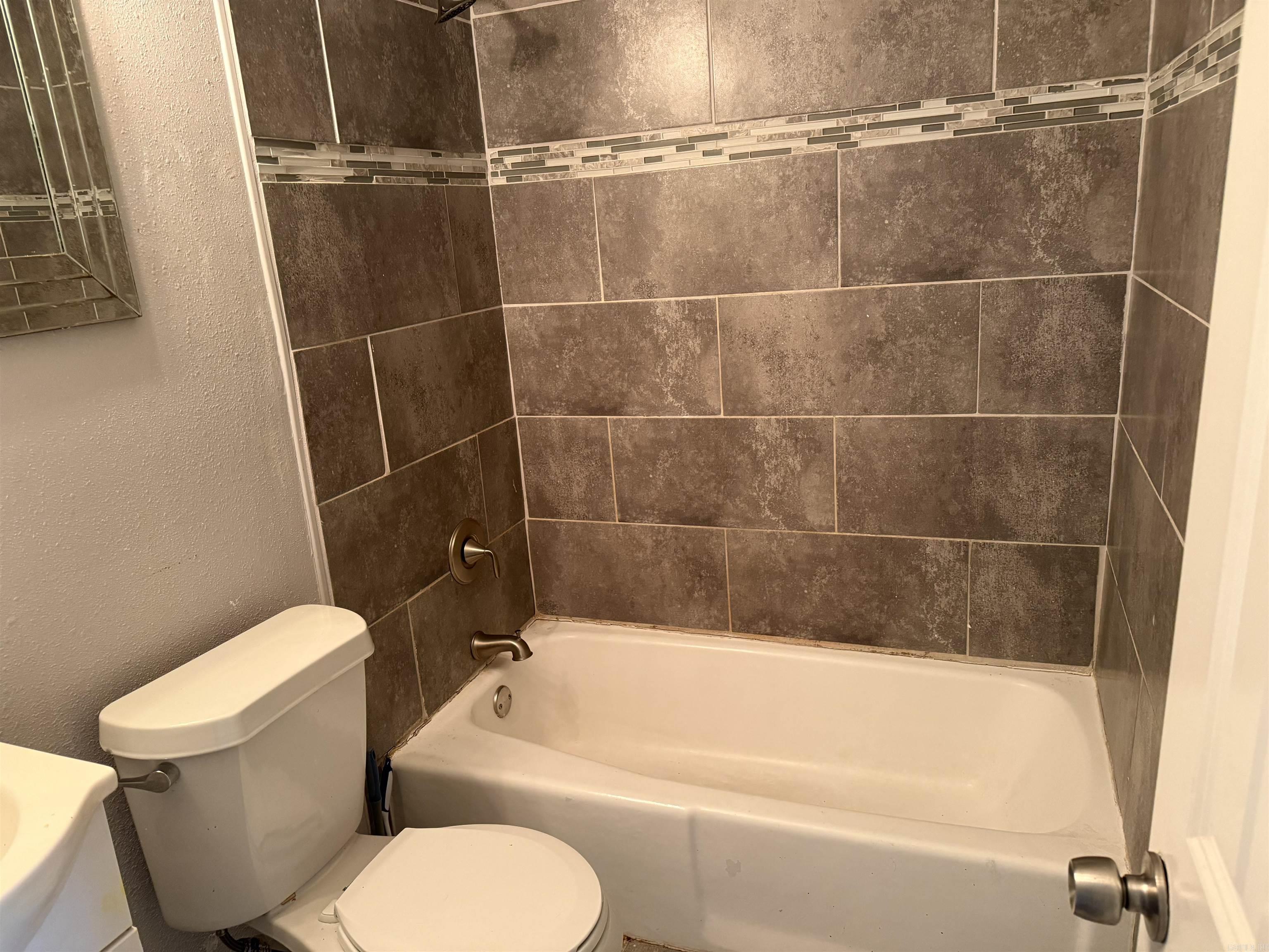 CLOVER HILL PLACE - Residential