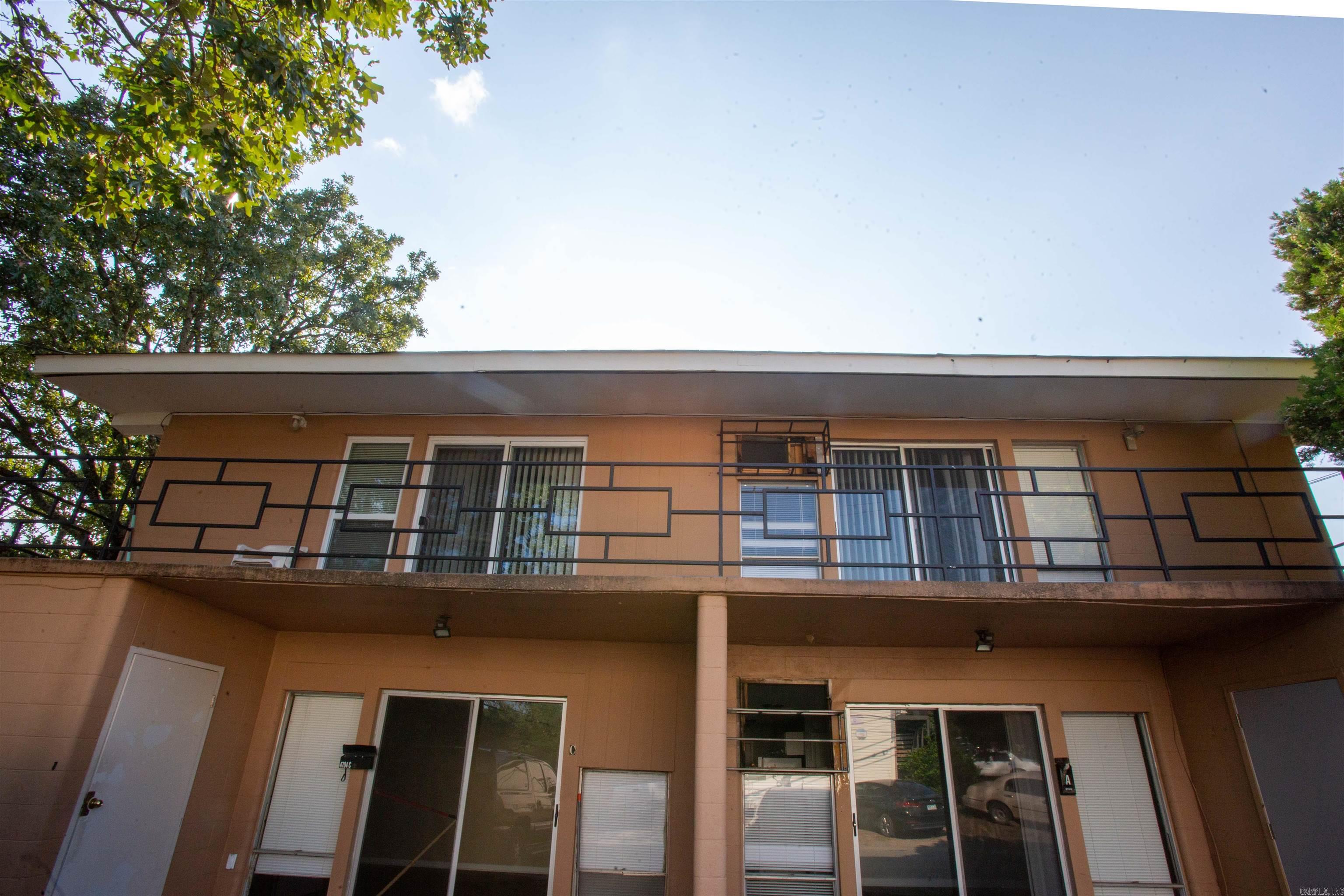 ARROW HEAD MANOR - Residential Lease