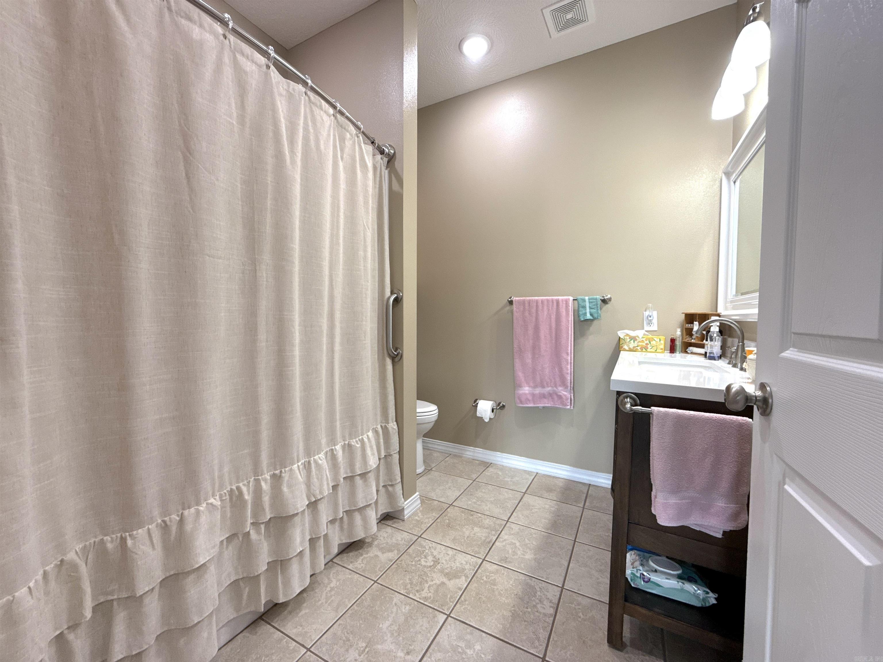 RIVERSIDE RIDGE ESTATES - Residential